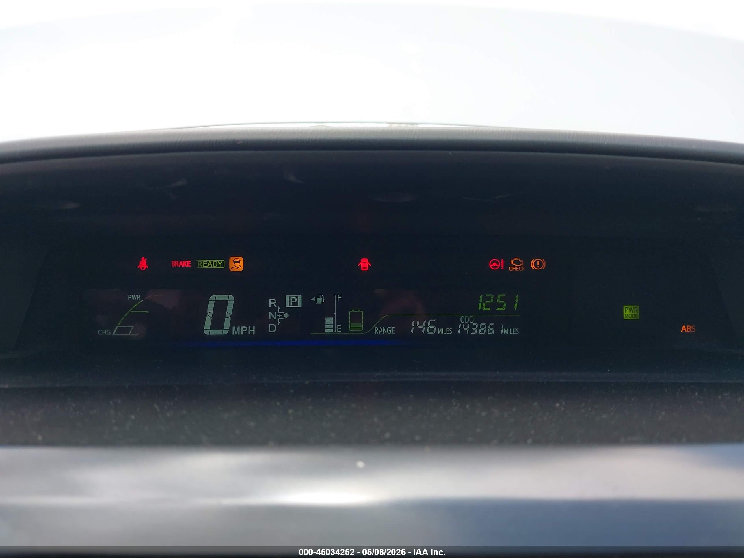 TOYOTA PRIUS image 7