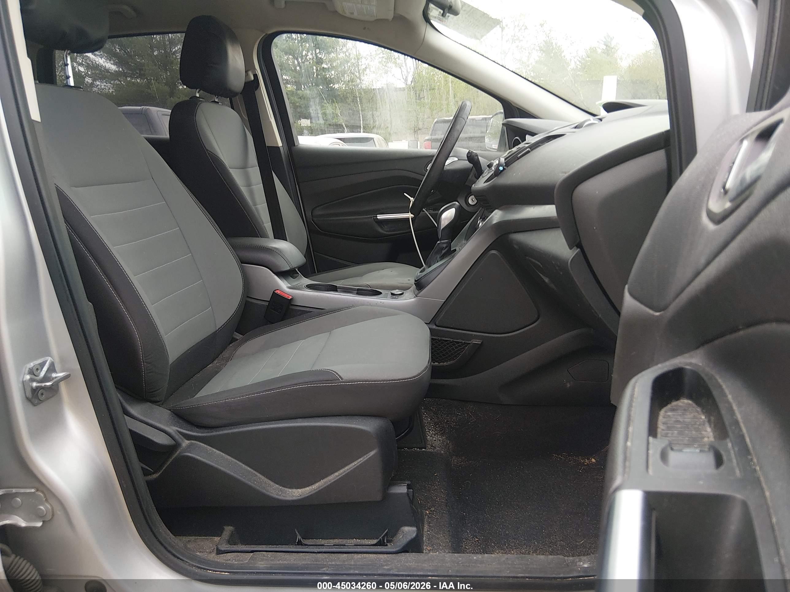 FORD ESCAPE image 5