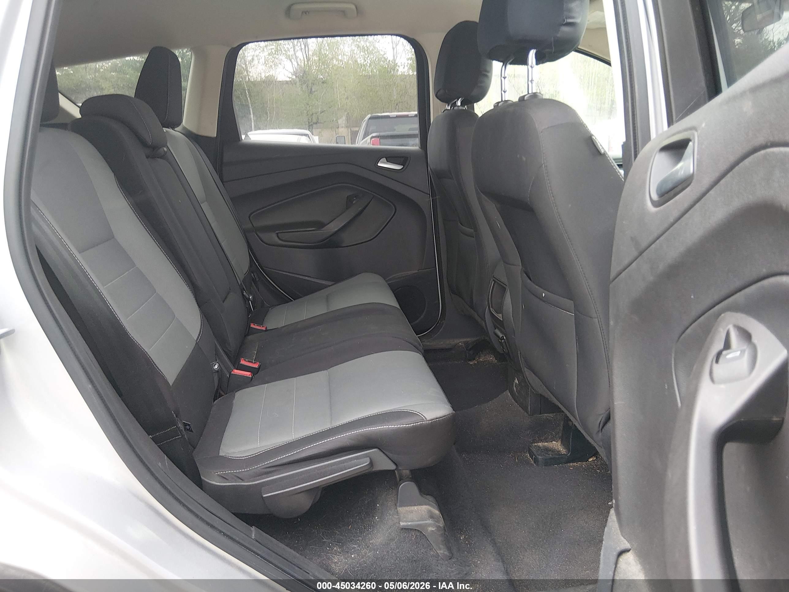 FORD ESCAPE image 8