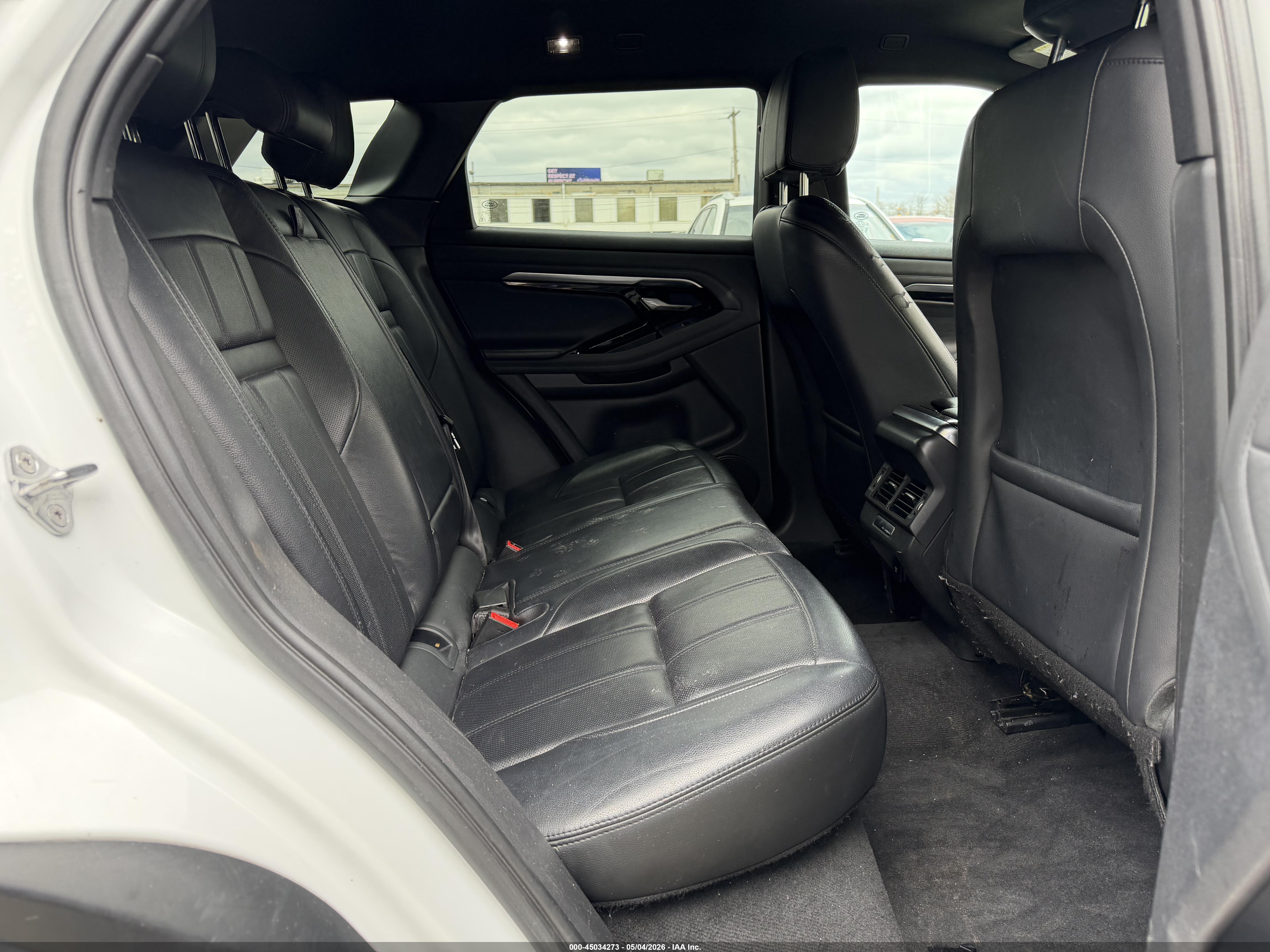 LAND ROVER image 8