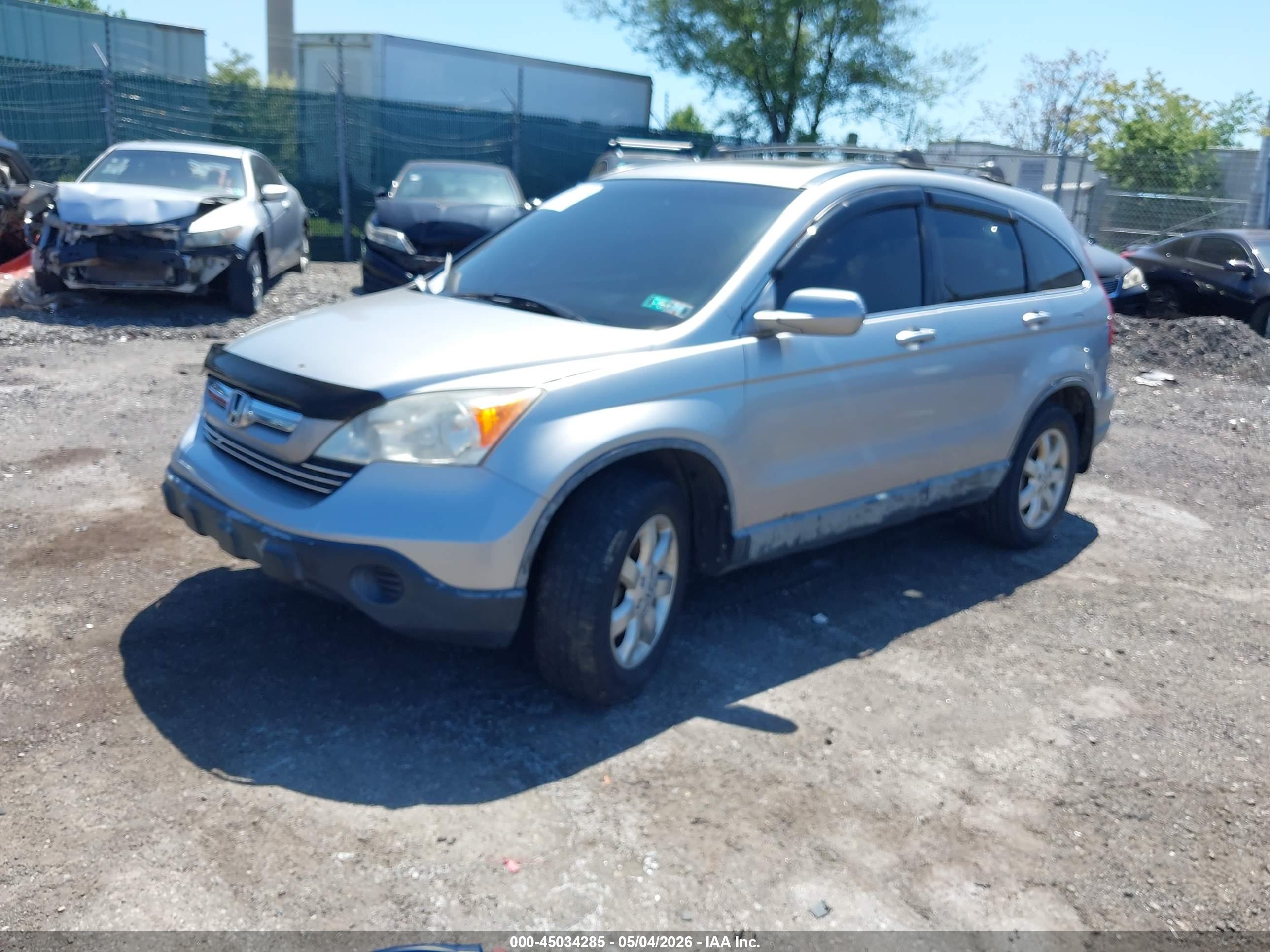 HONDA CR-V image 2