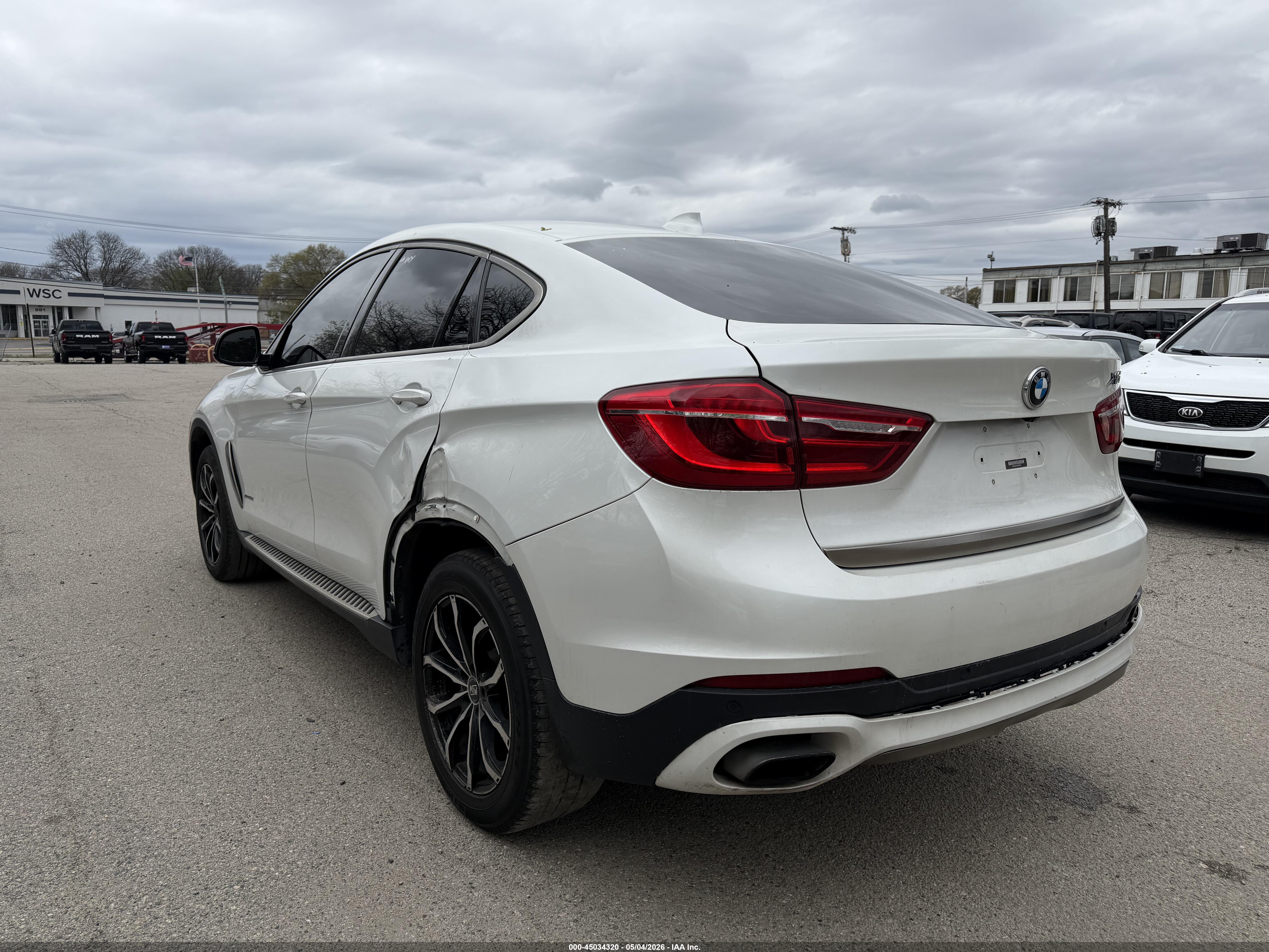 BMW X6 image 3