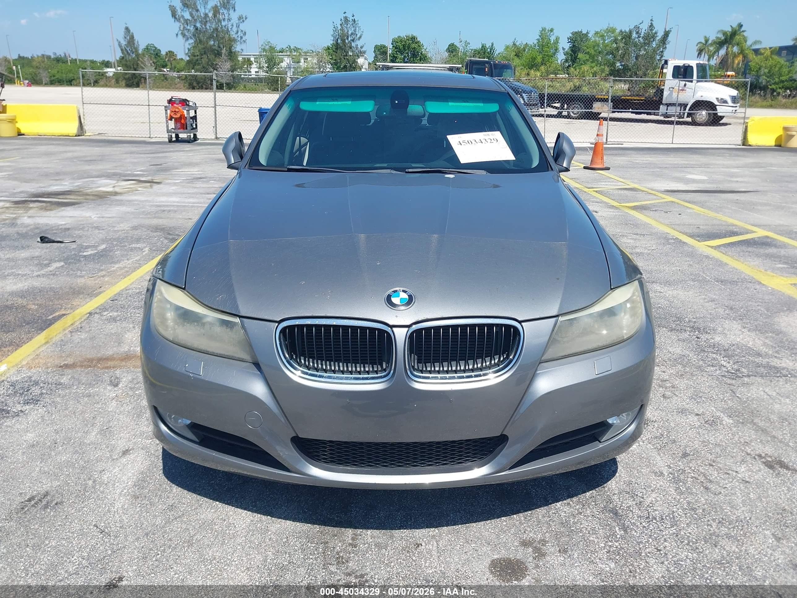 BMW 328I image 6