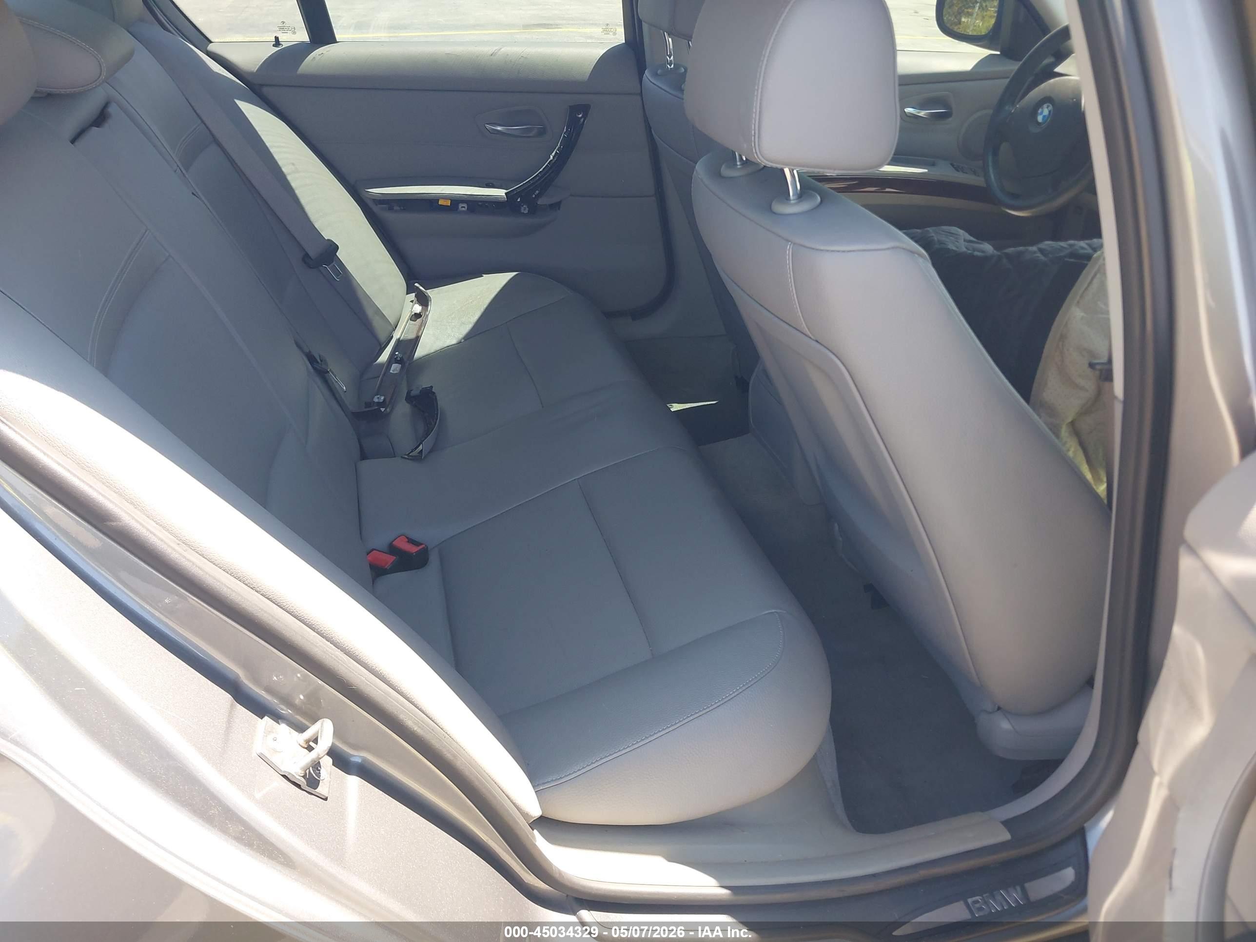 BMW 328I image 8