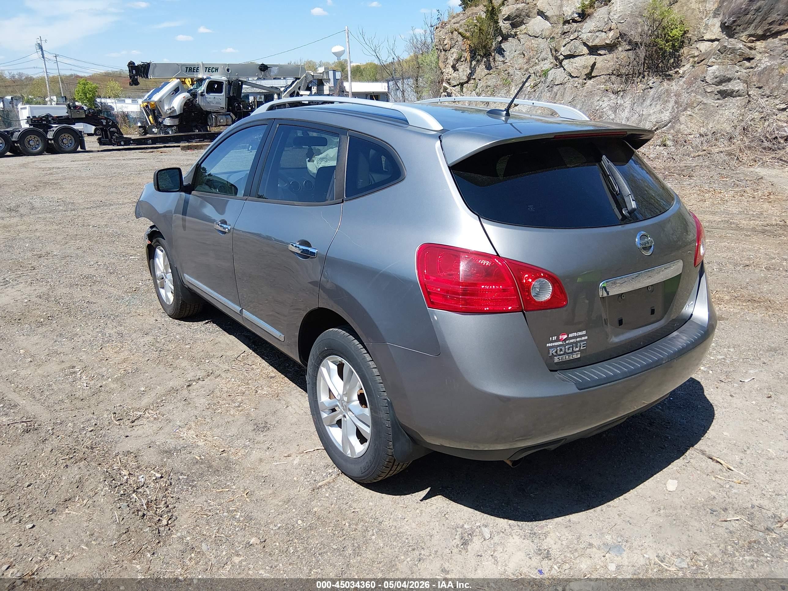 NISSAN ROGUE image 3