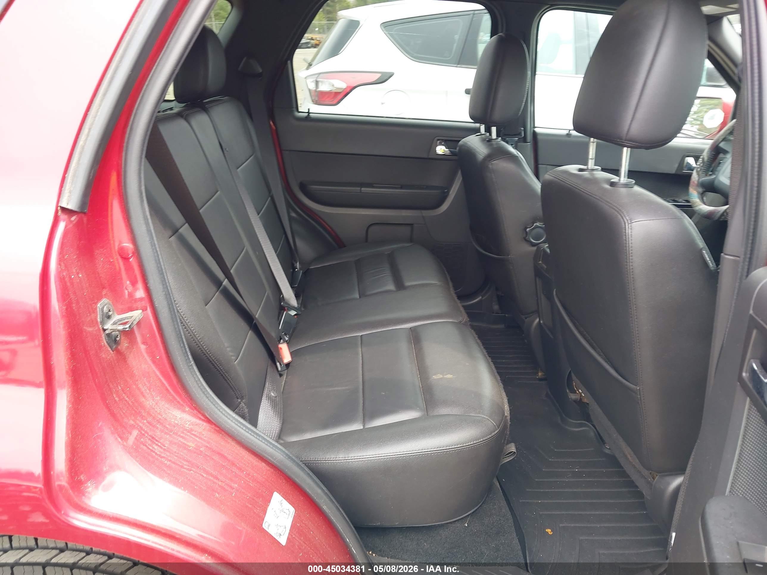 FORD ESCAPE image 8