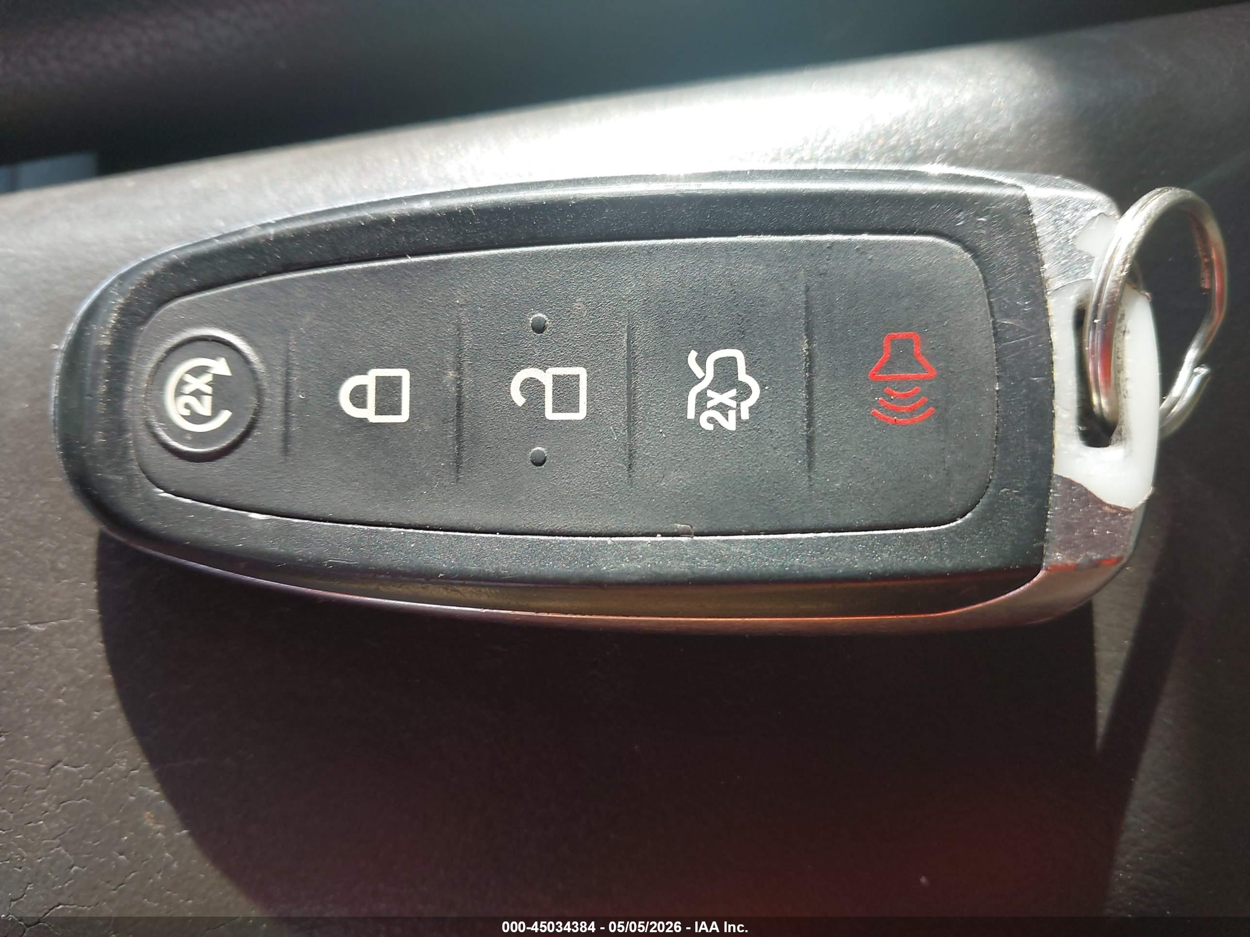 LINCOLN MKS image 11