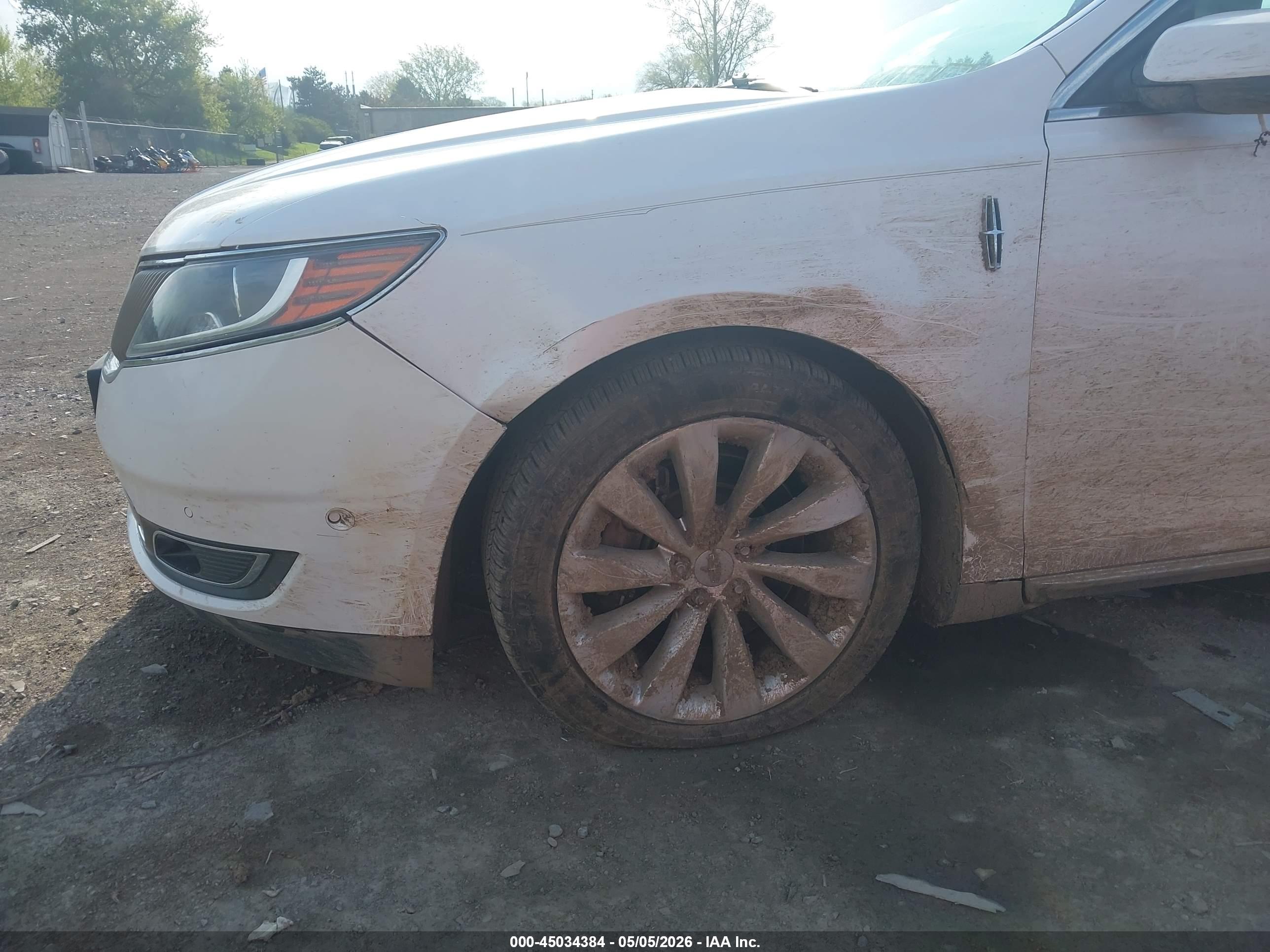 LINCOLN MKS image 6