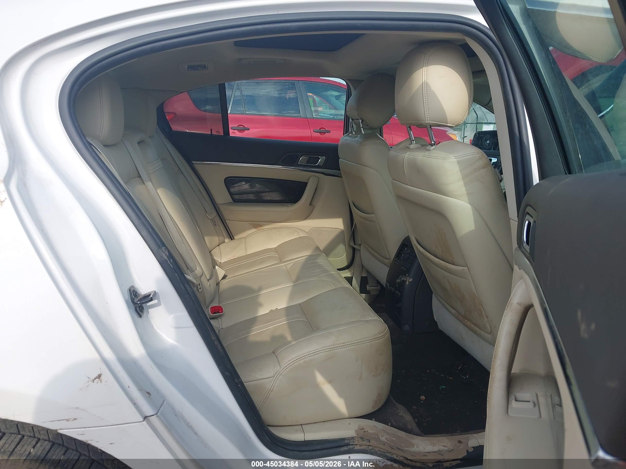 LINCOLN MKS image 8