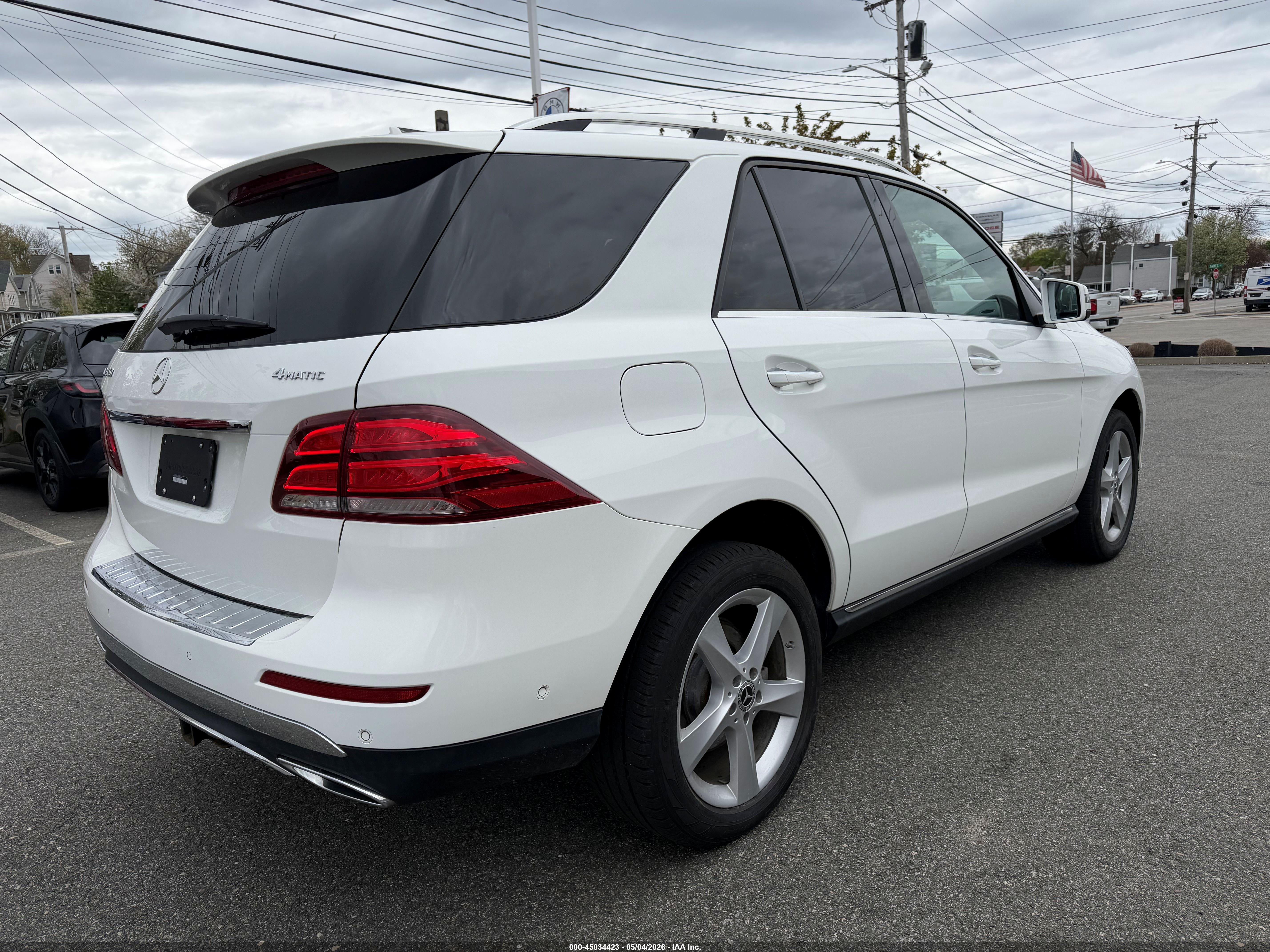 MERCEDES-BENZ GLE image 4