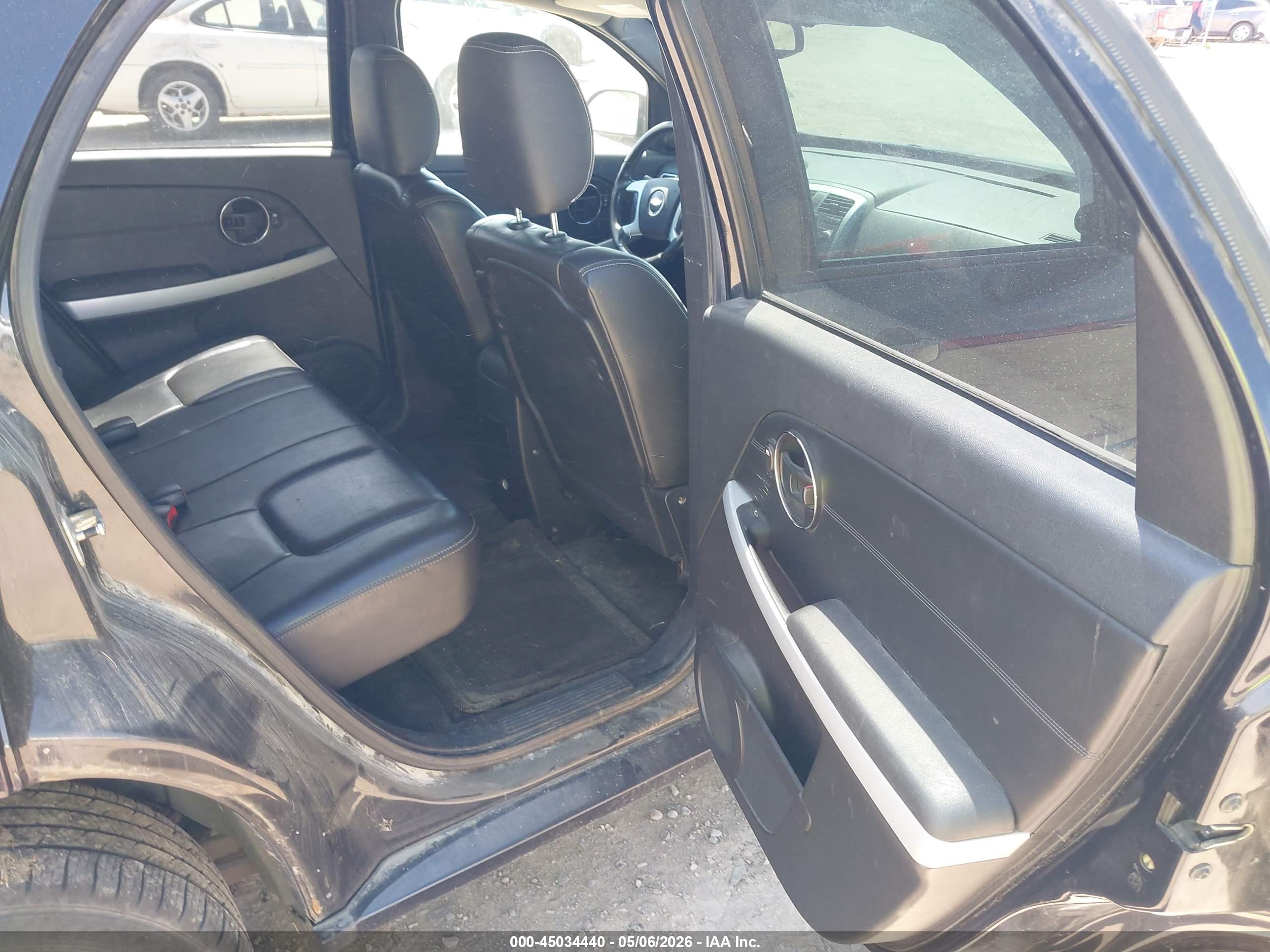 CHEVROLET EQUINOX image 8