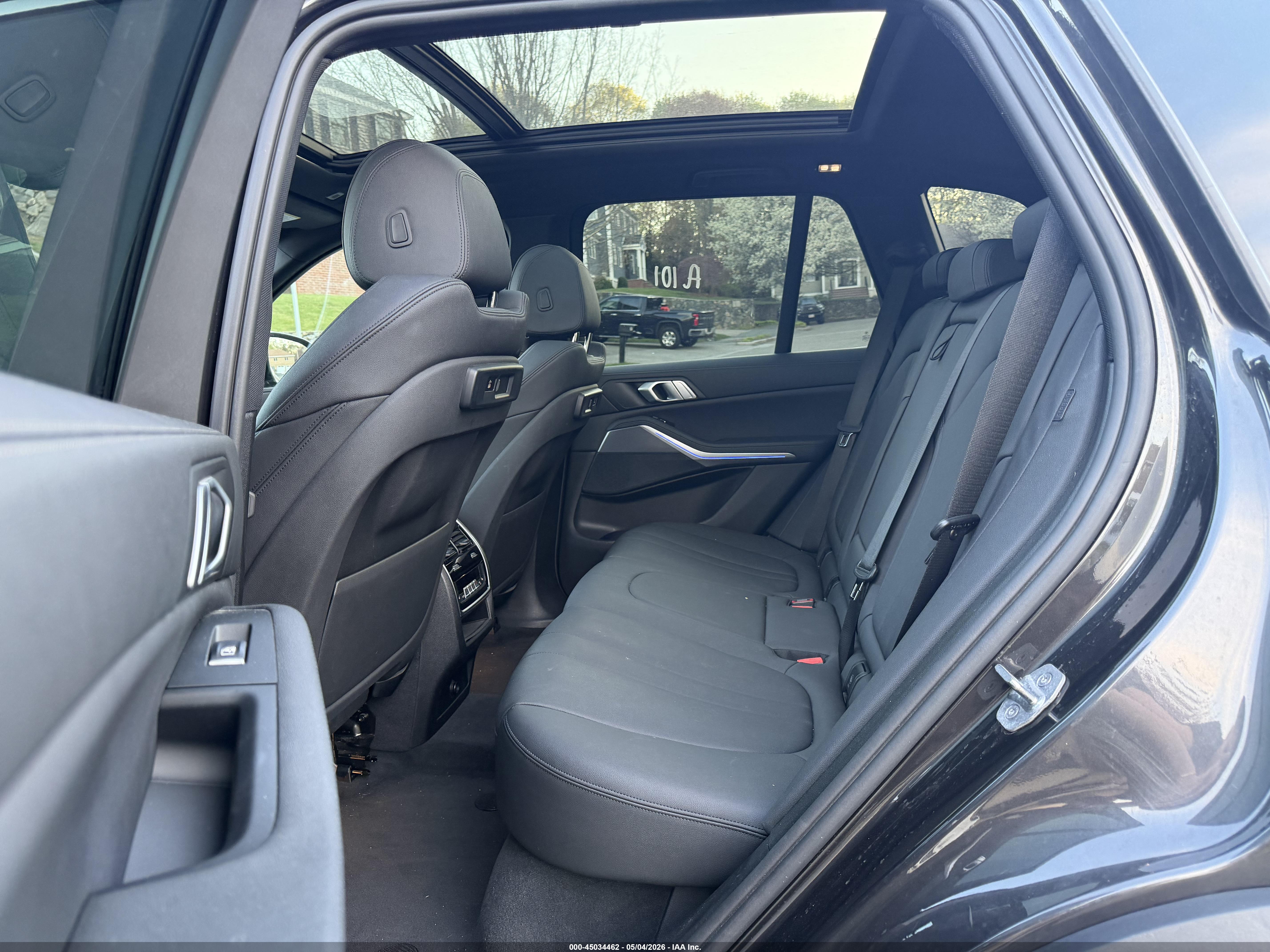 BMW X5 image 8