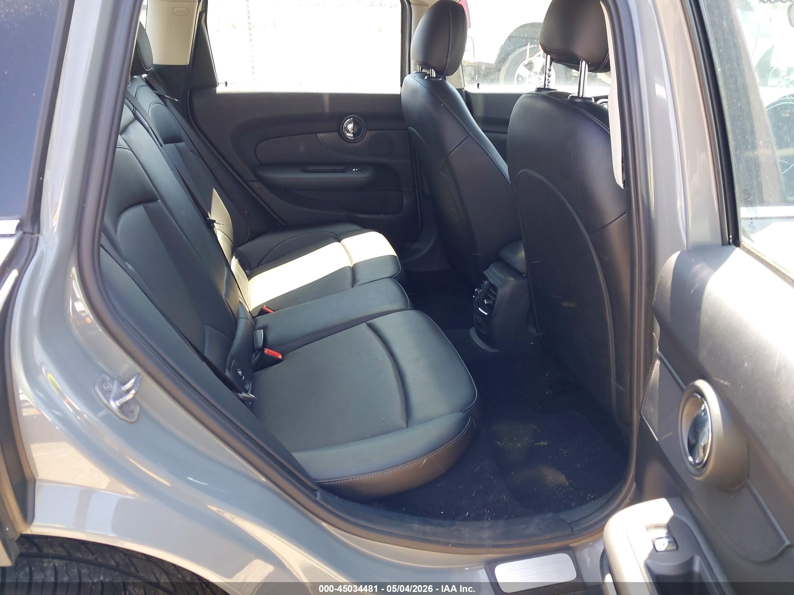 MINI CLUBMAN image 8