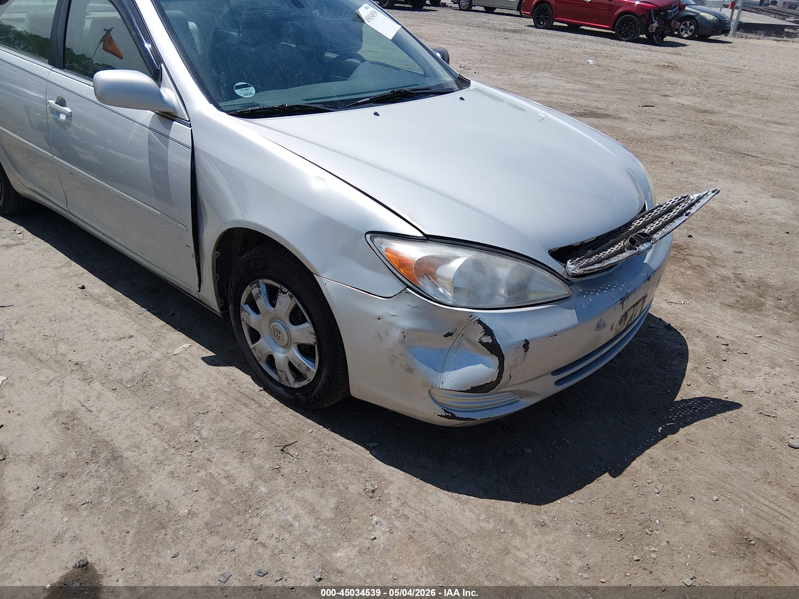 TOYOTA CAMRY image 6