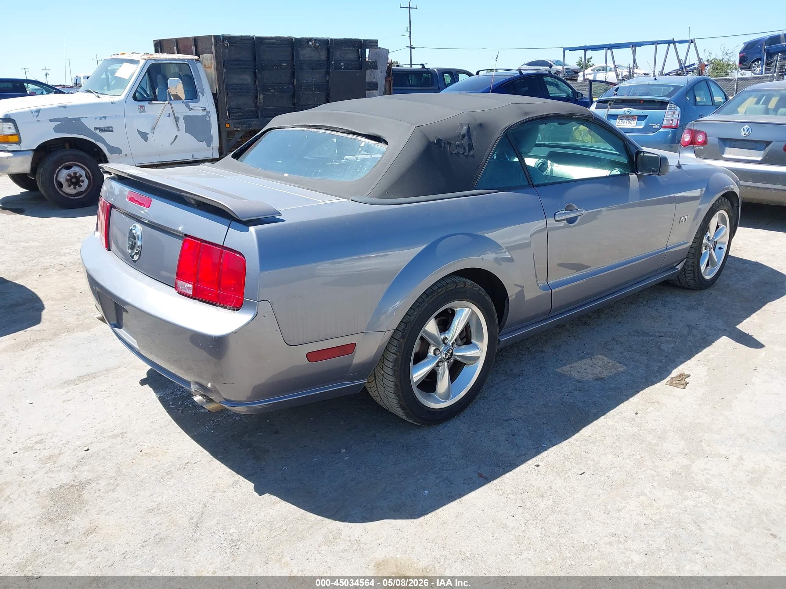 FORD MUSTANG image 4