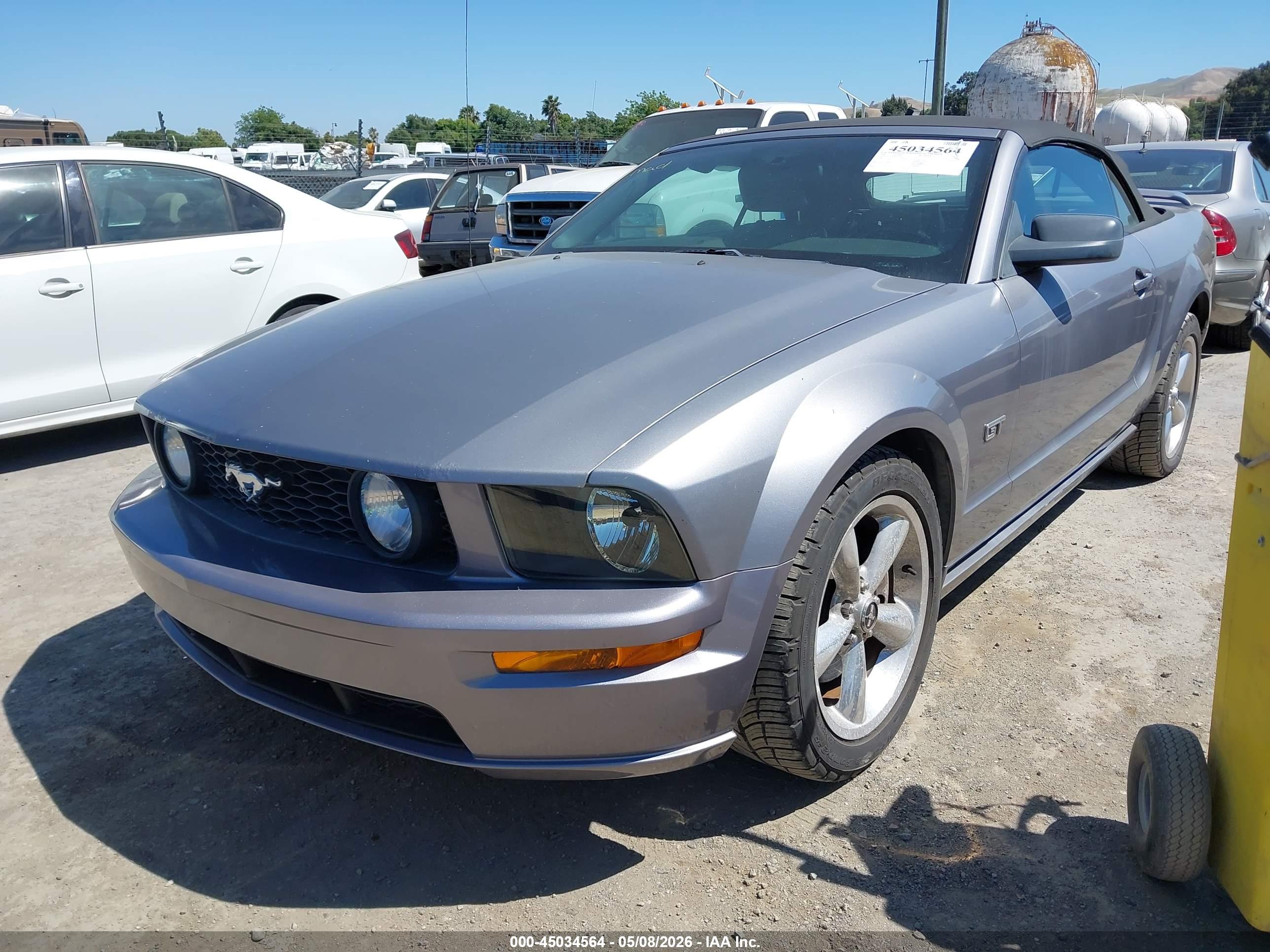 FORD MUSTANG image 6