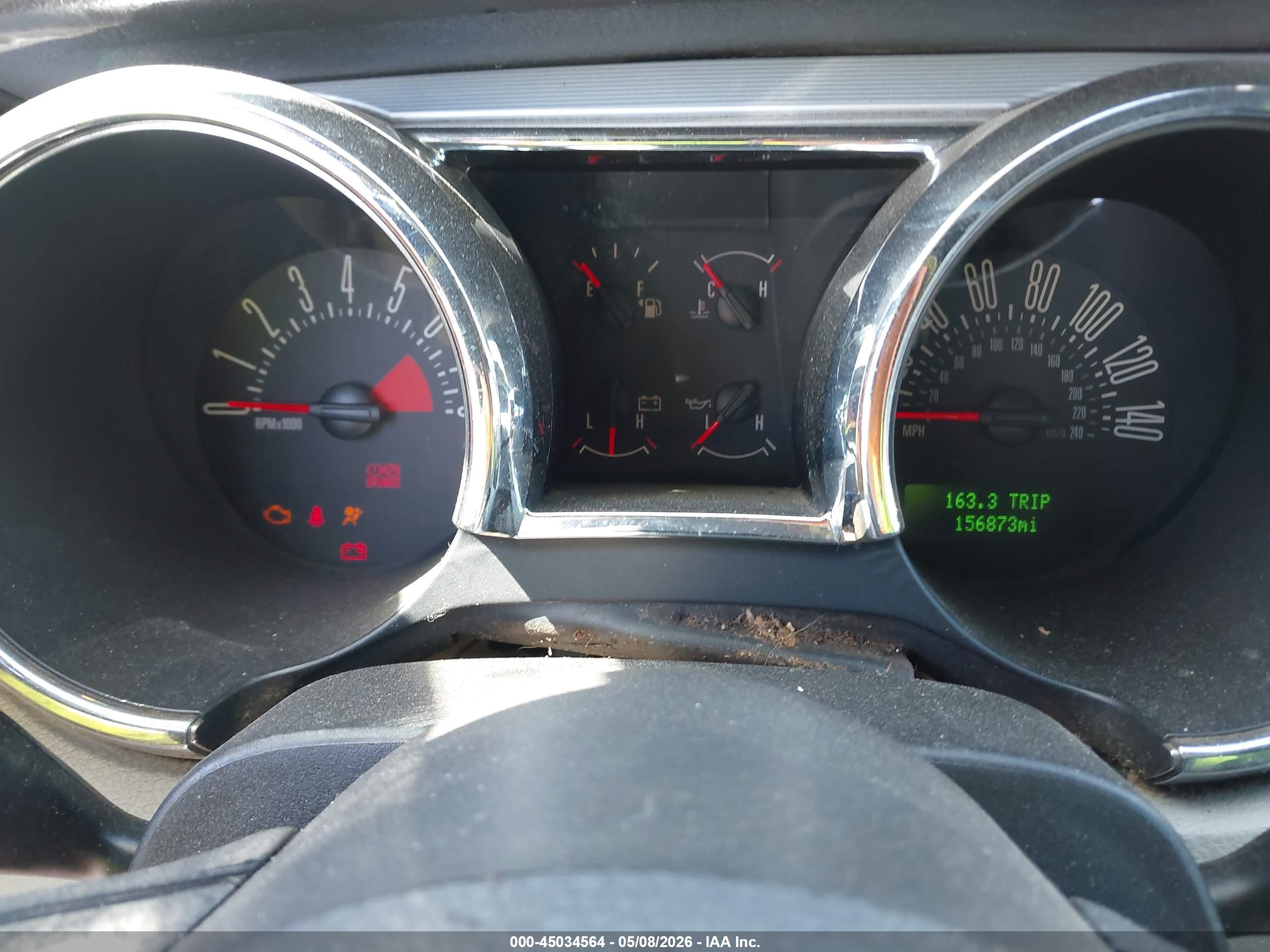 FORD MUSTANG image 7