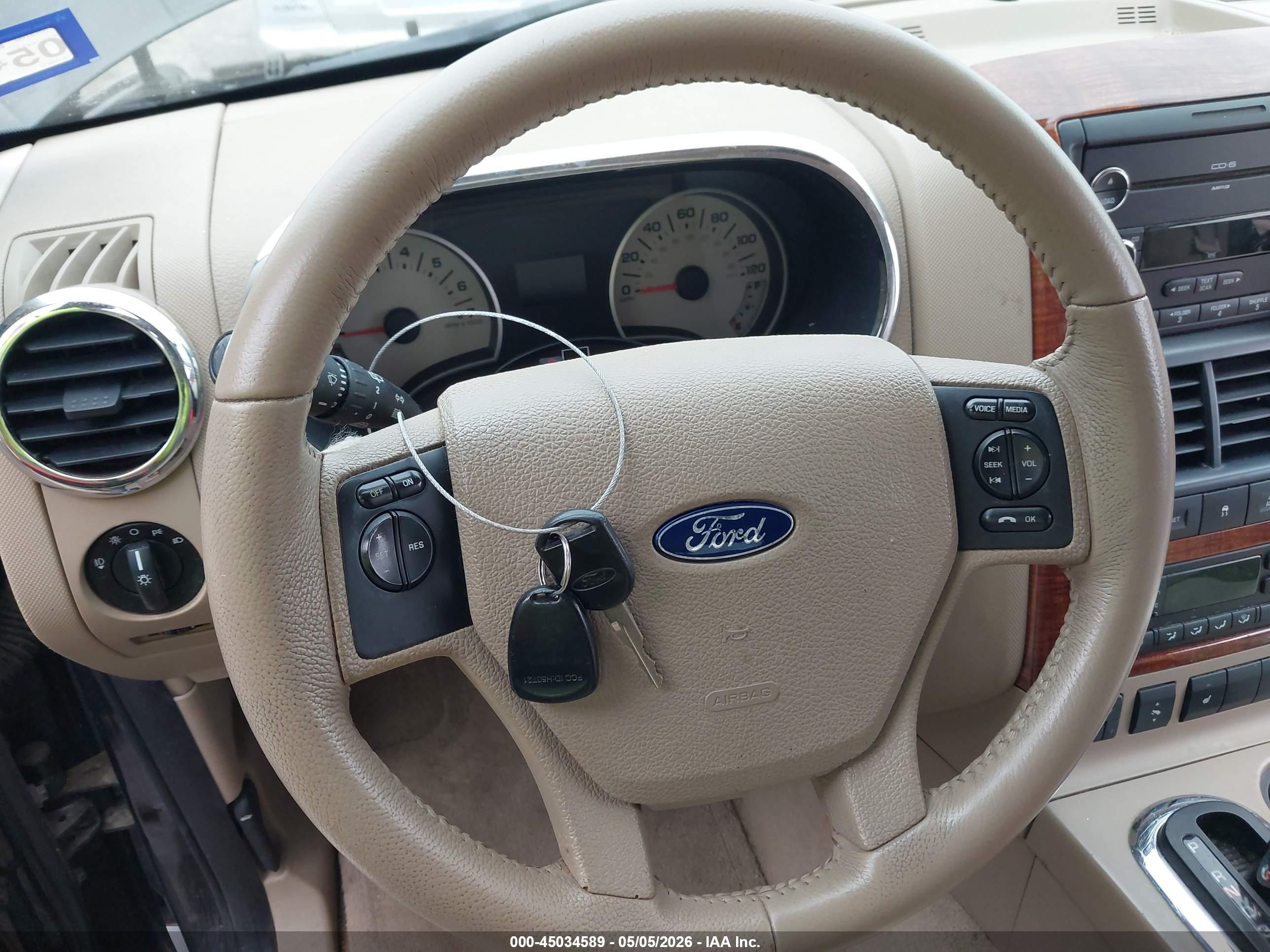 FORD EXPLORER image 11