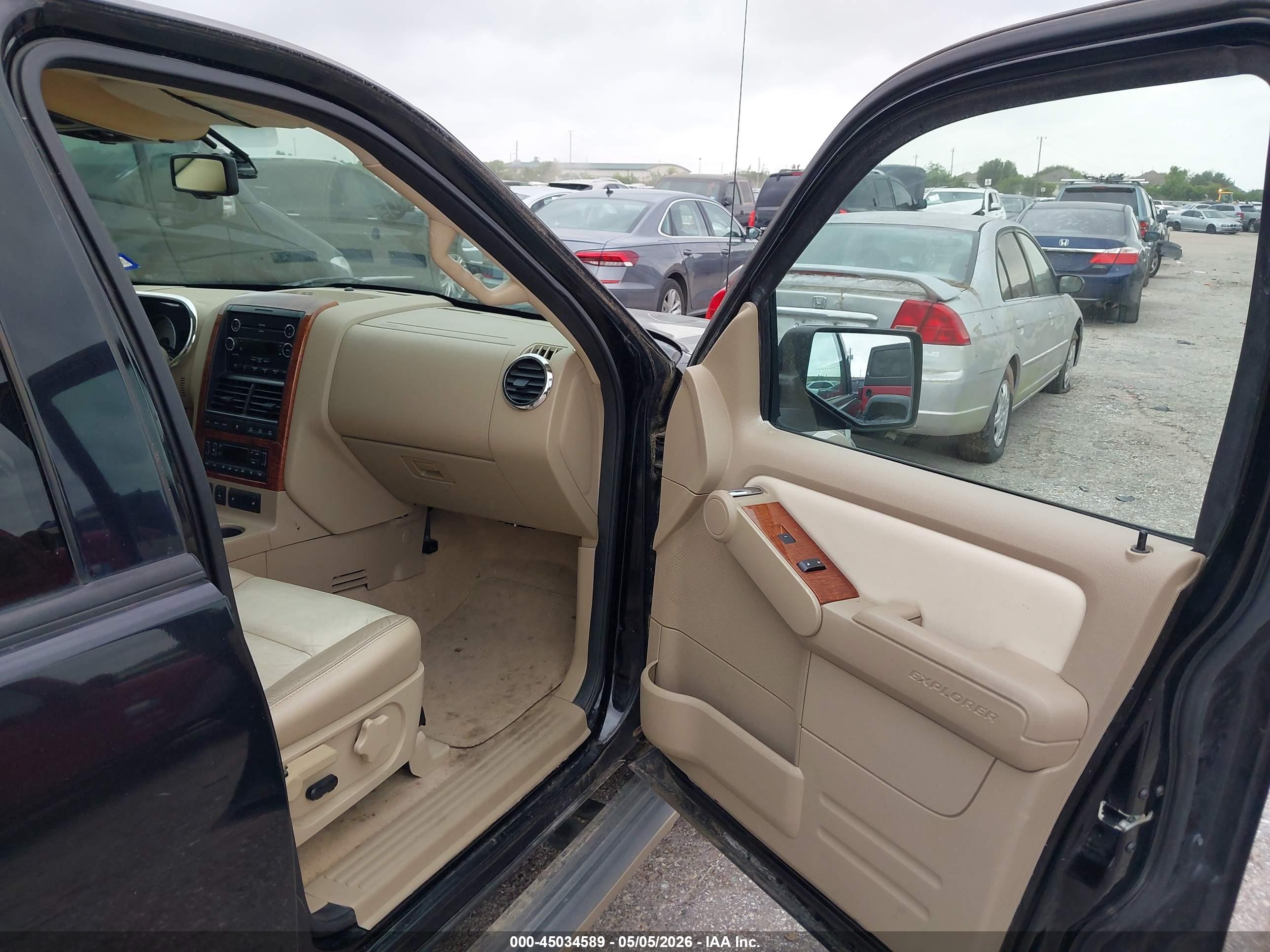 FORD EXPLORER image 5