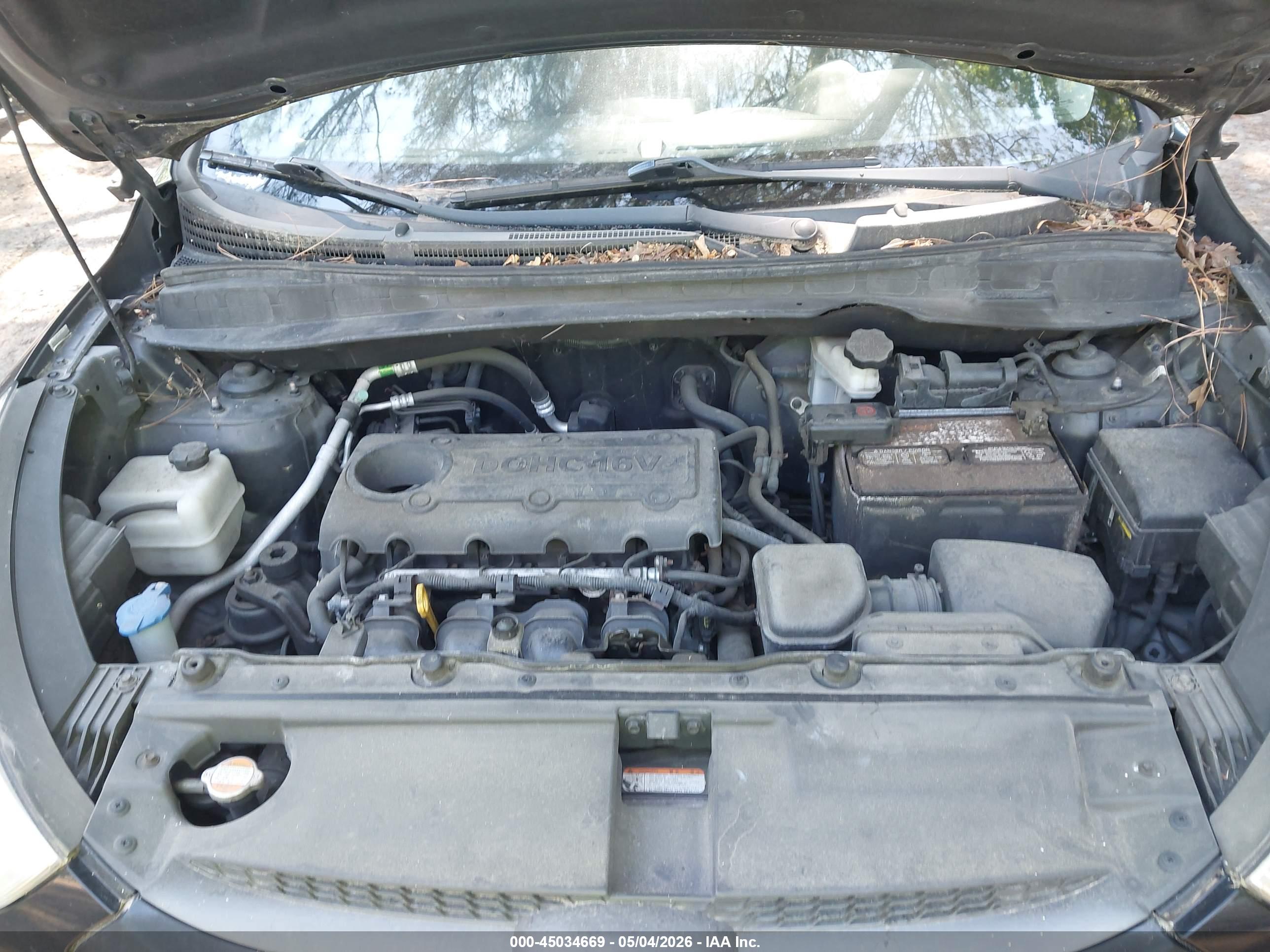 HYUNDAI TUCSON image 10
