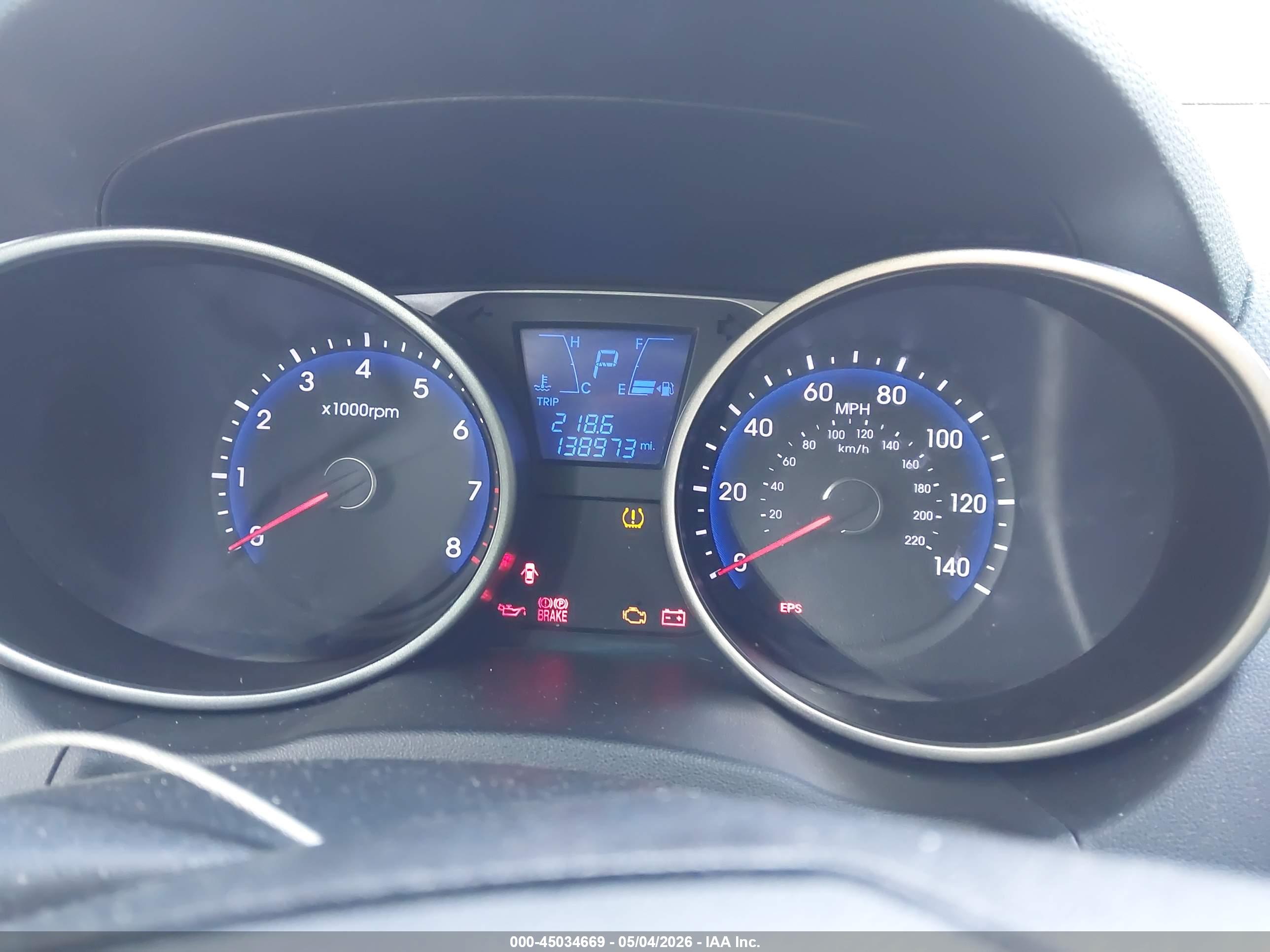 HYUNDAI TUCSON image 7