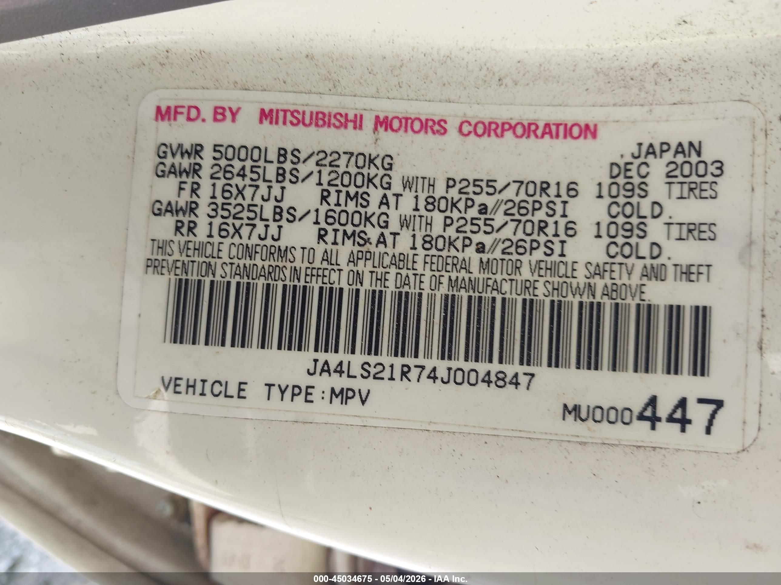 MITSUBISHI MONTERO image 9