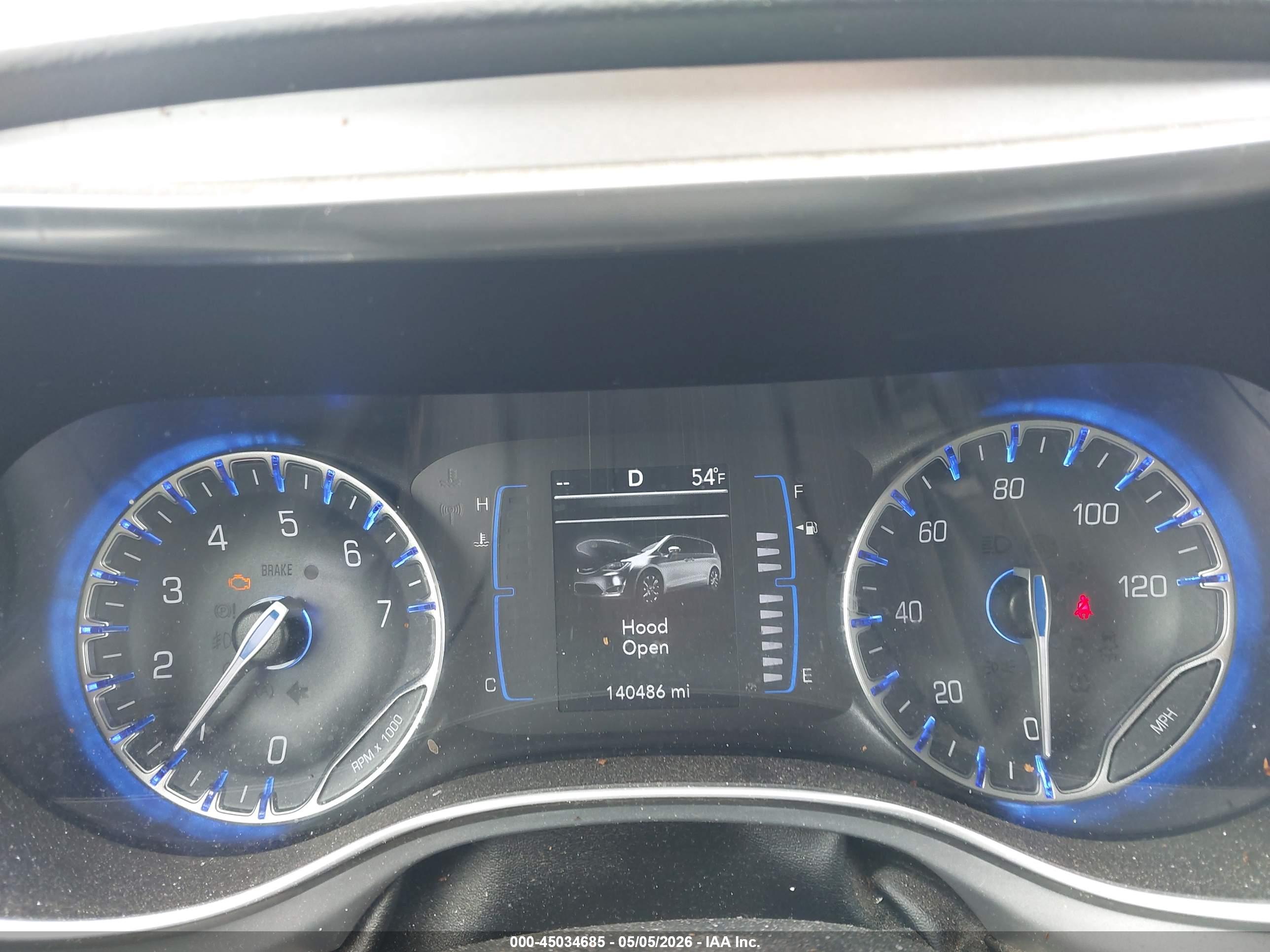 CHRYSLER PACIFICA image 7