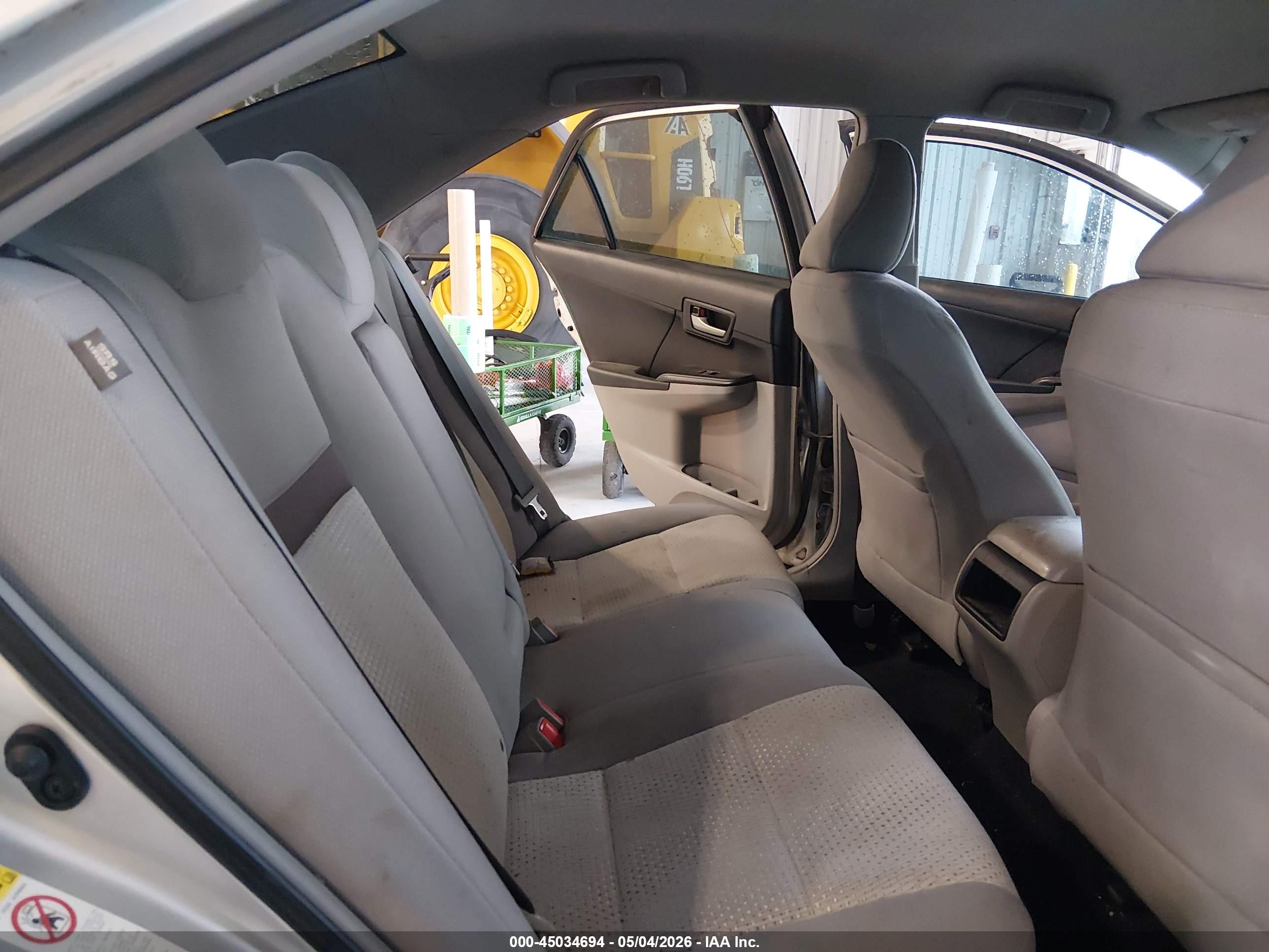 TOYOTA CAMRY image 8