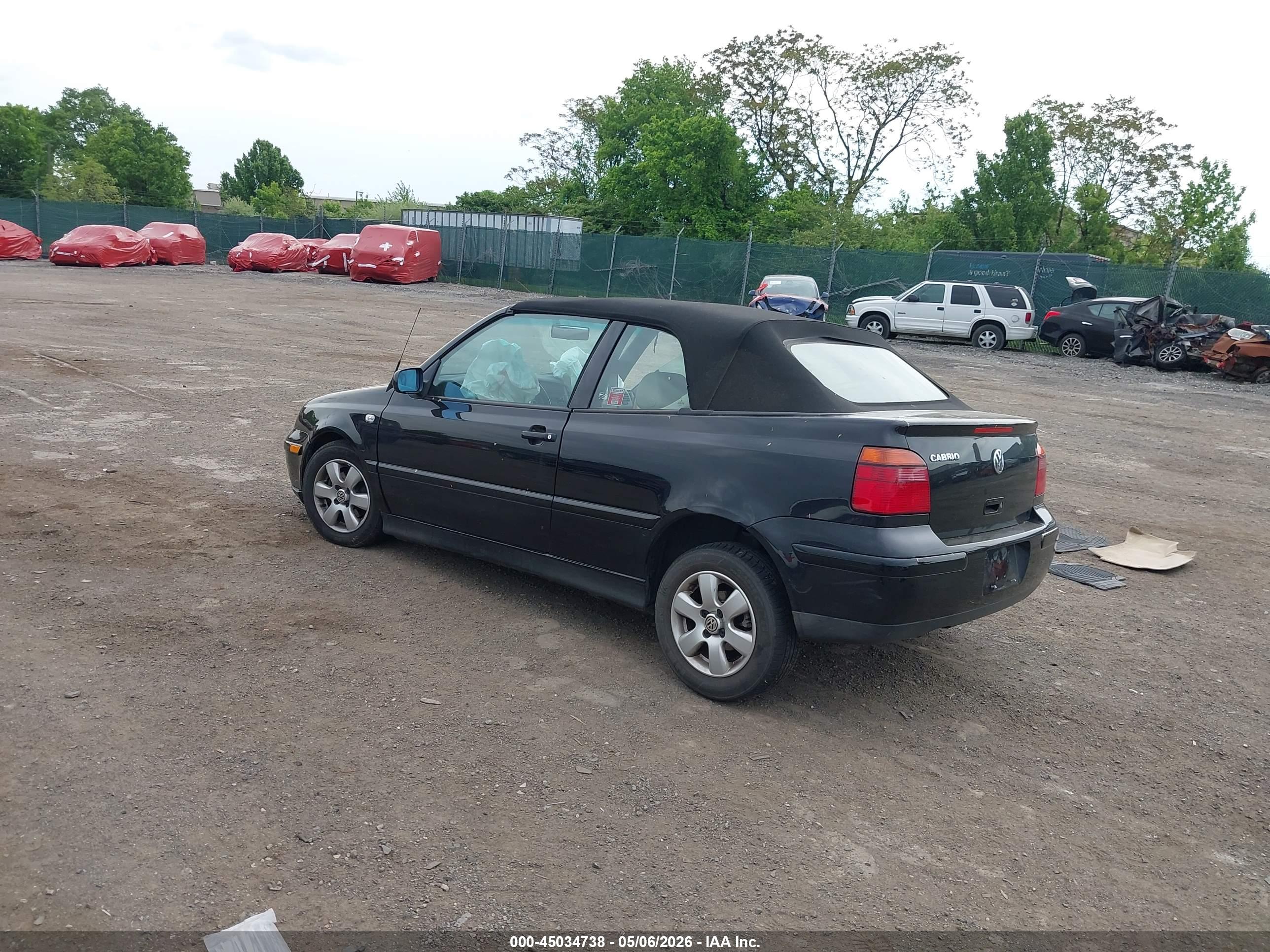 VOLKSWAGEN CABRIO image 3