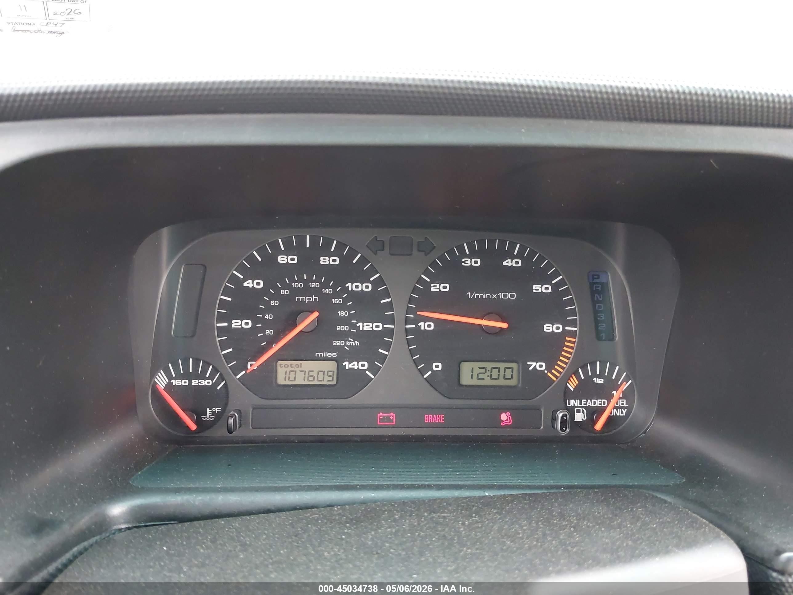 VOLKSWAGEN CABRIO image 7