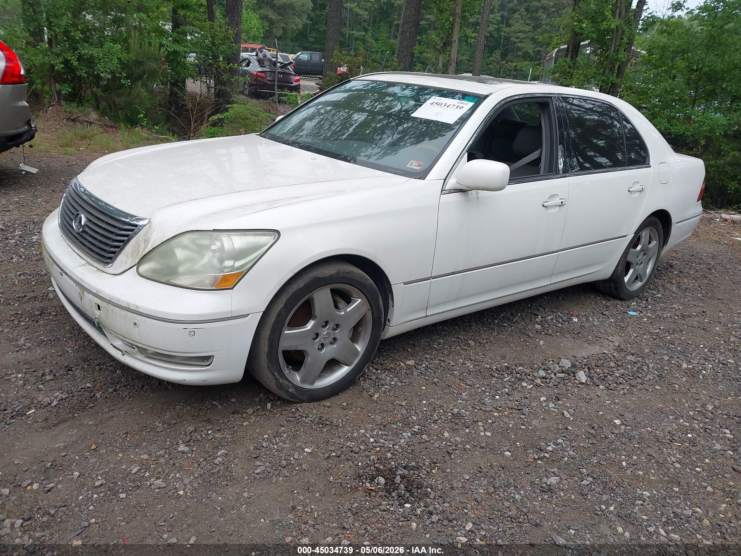 LEXUS LS image 2