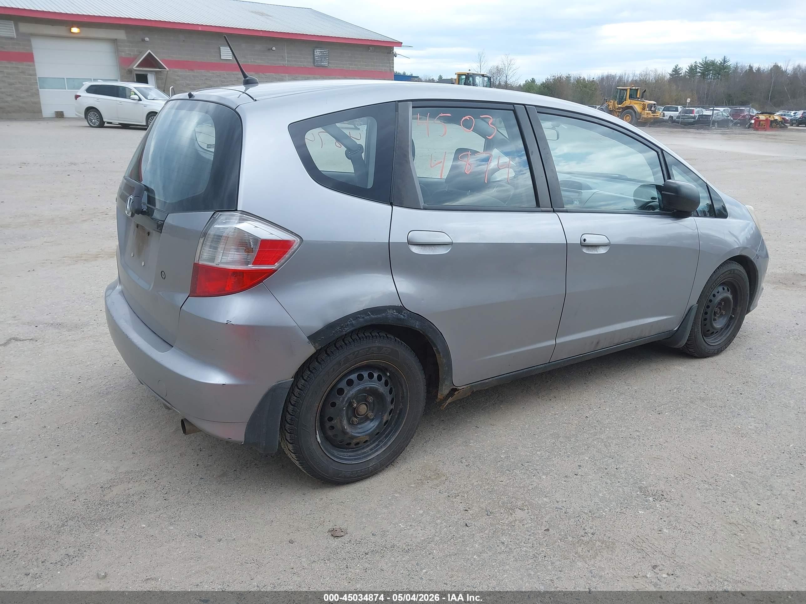 HONDA FIT image 4