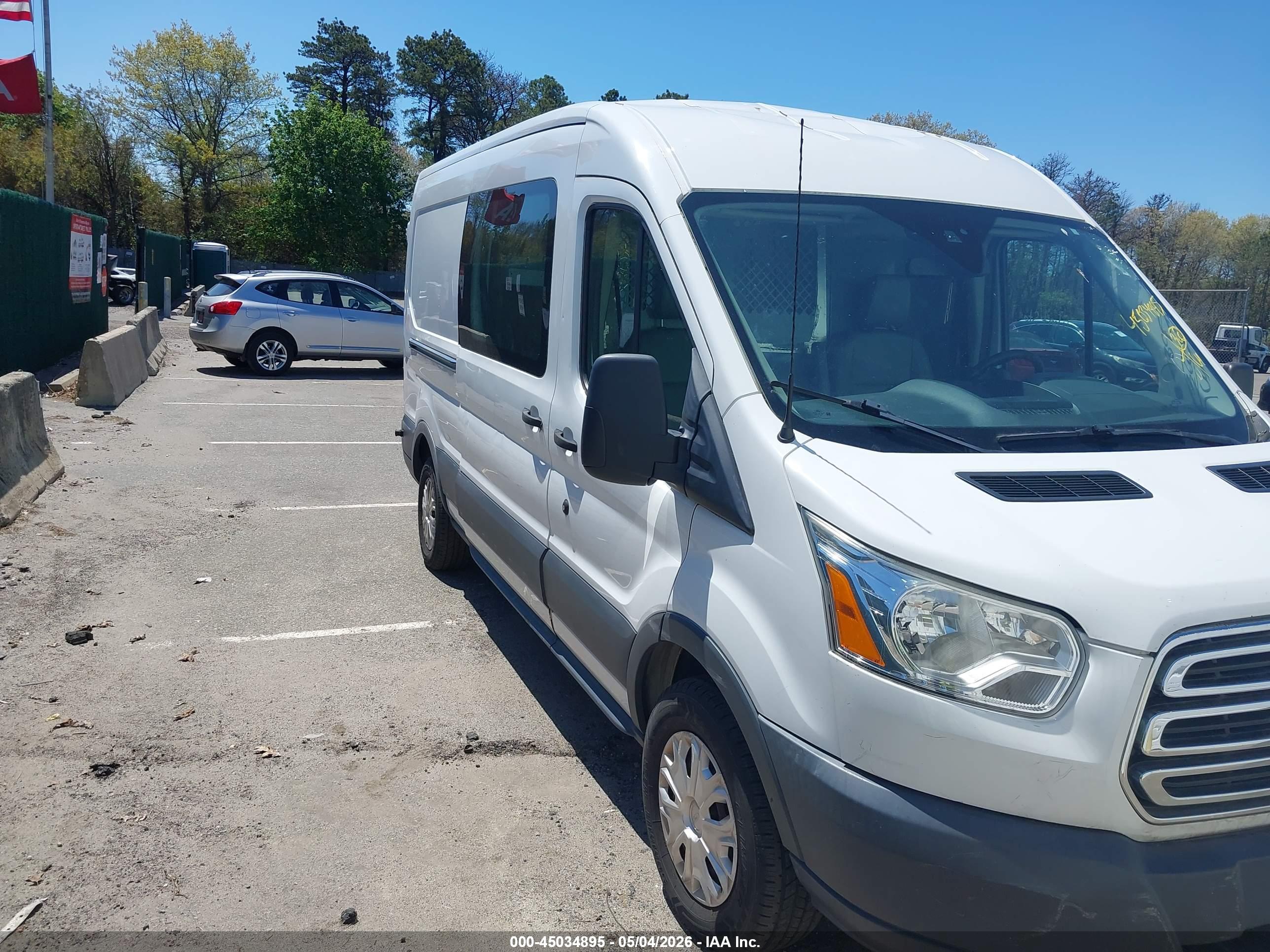 FORD TRANSIT-250 image 6