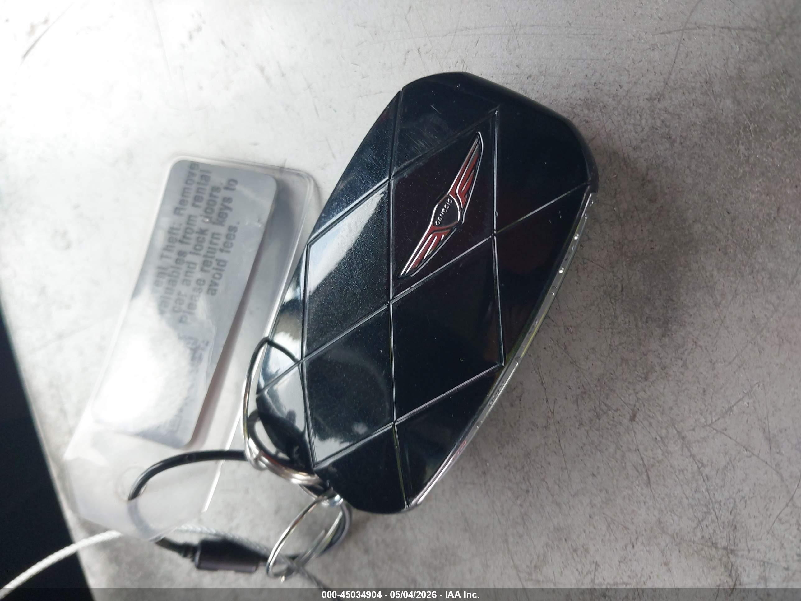 GENESIS GV70 image 11
