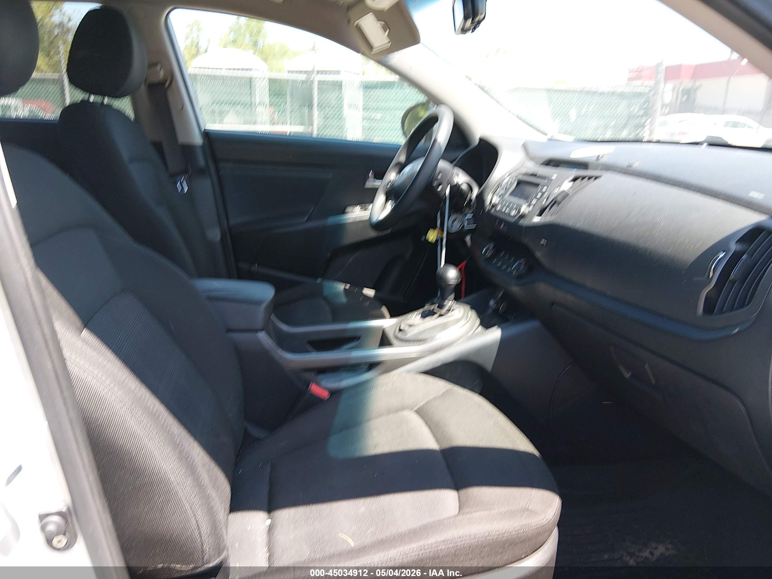 KIA SPORTAGE image 5