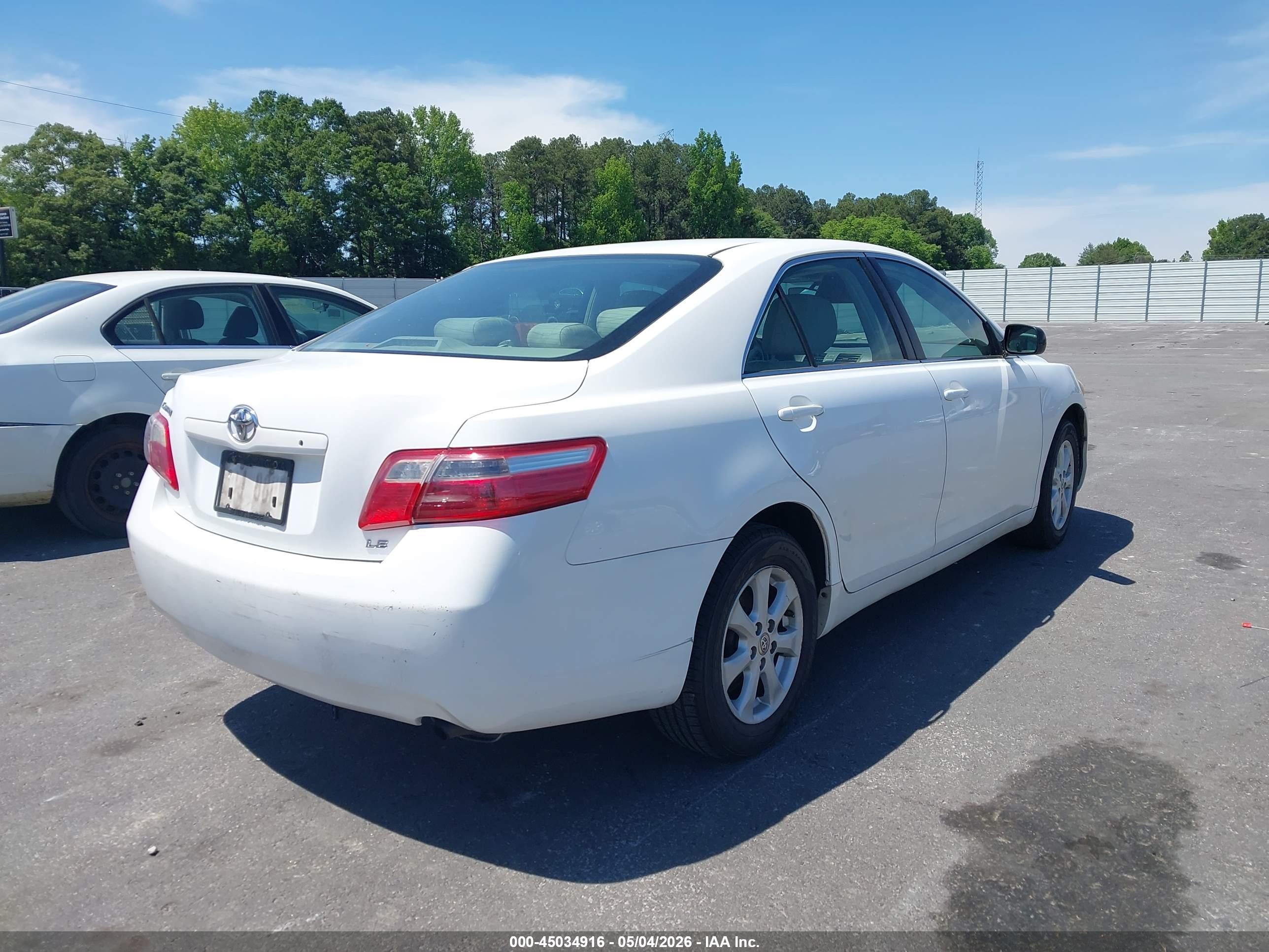 TOYOTA CAMRY image 4