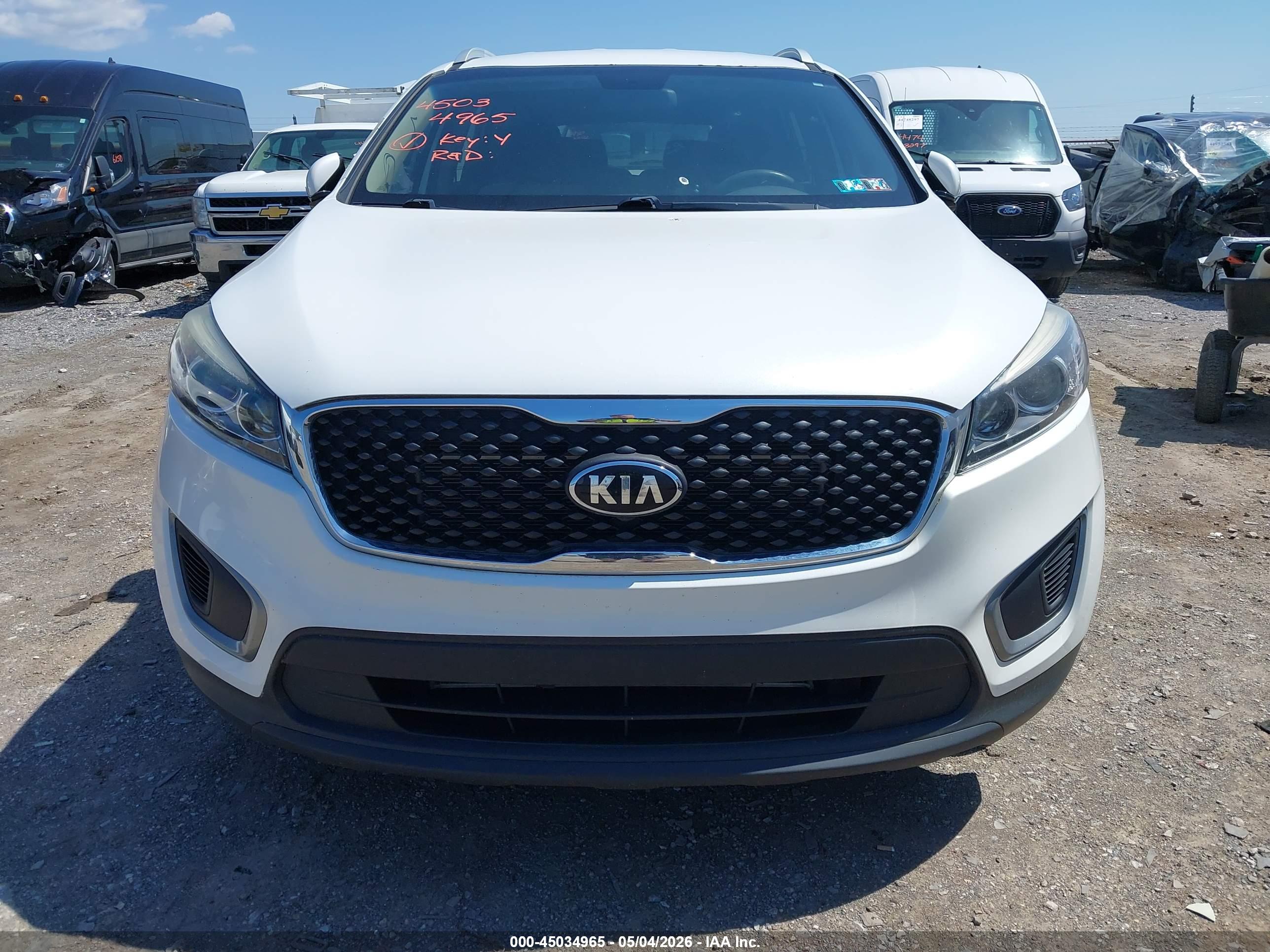 KIA SORENTO image 6