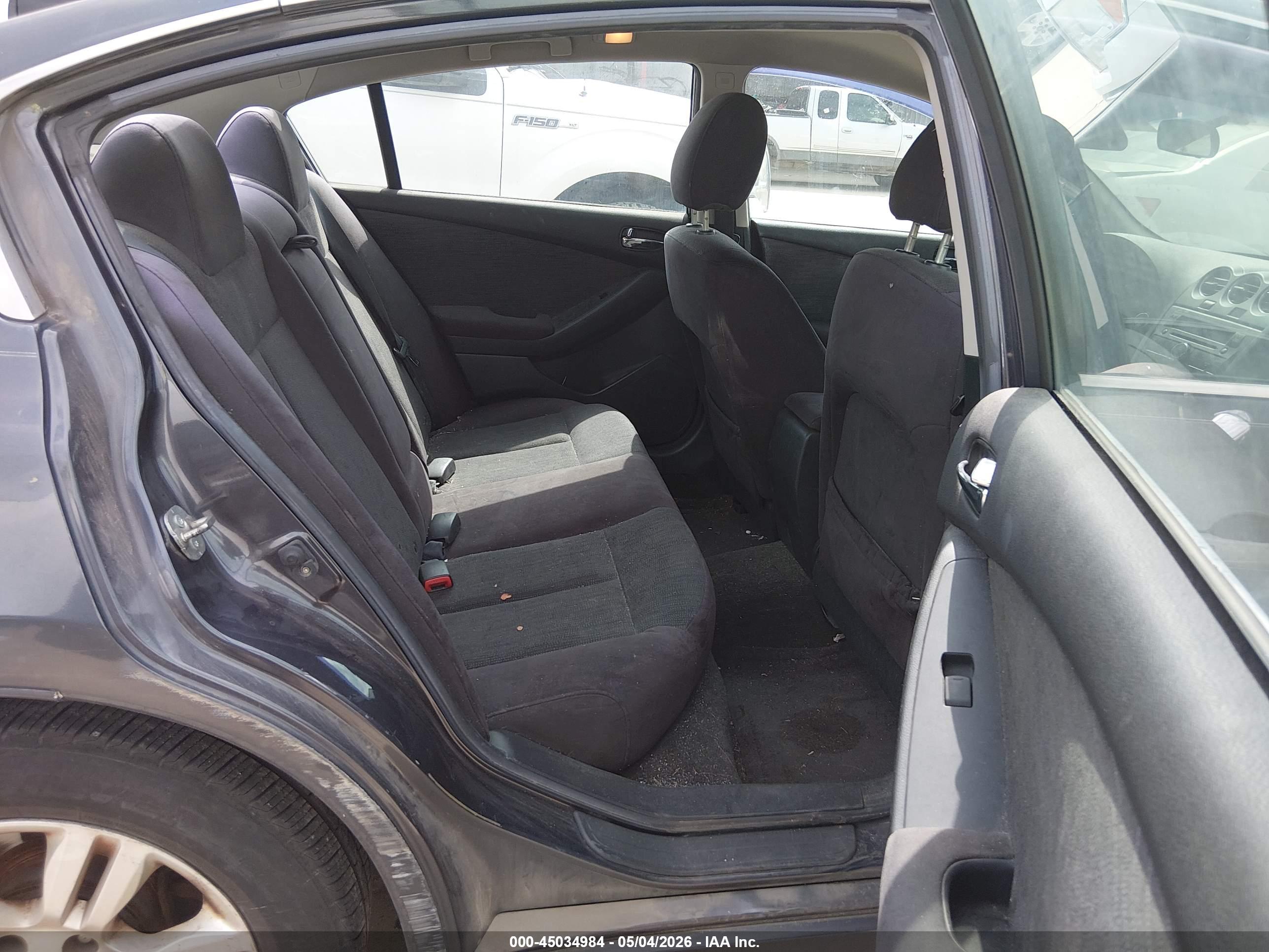 NISSAN ALTIMA image 8
