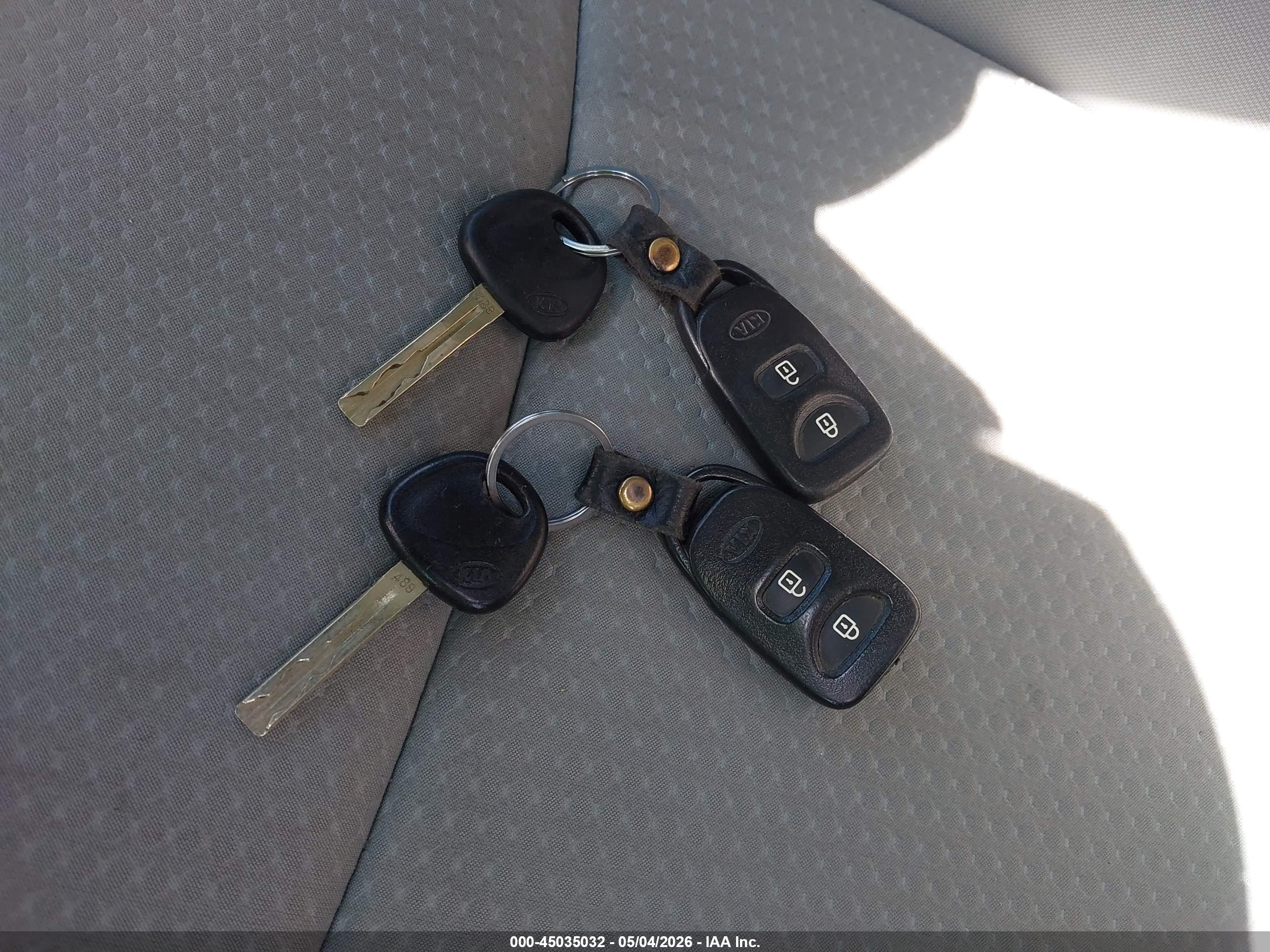 KIA SORENTO image 11