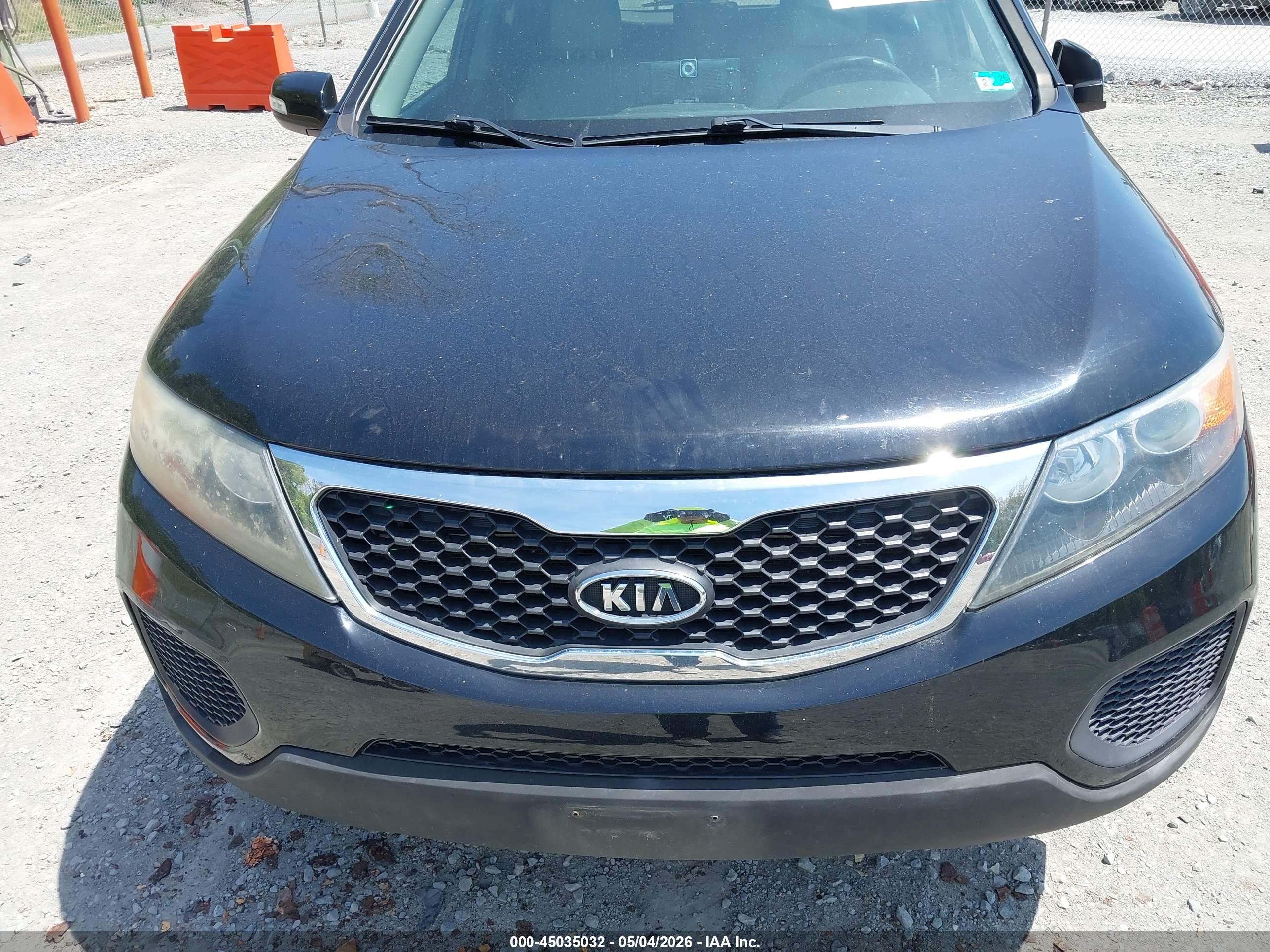 KIA SORENTO image 6