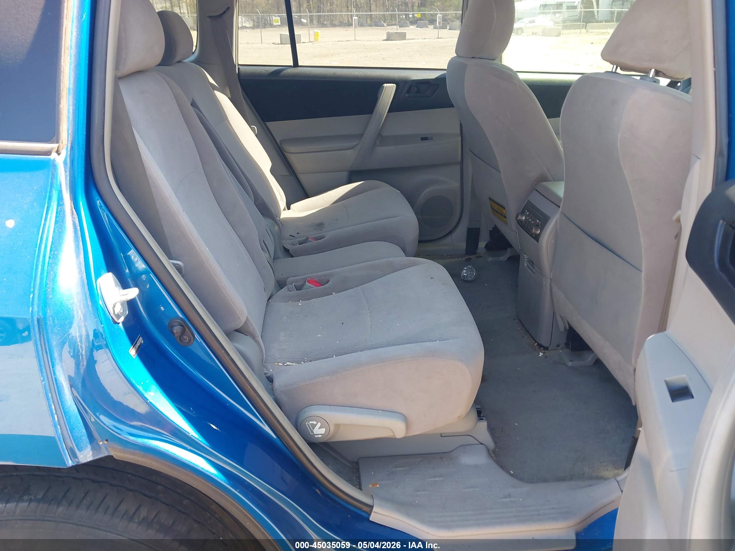 TOYOTA HIGHLANDER image 8
