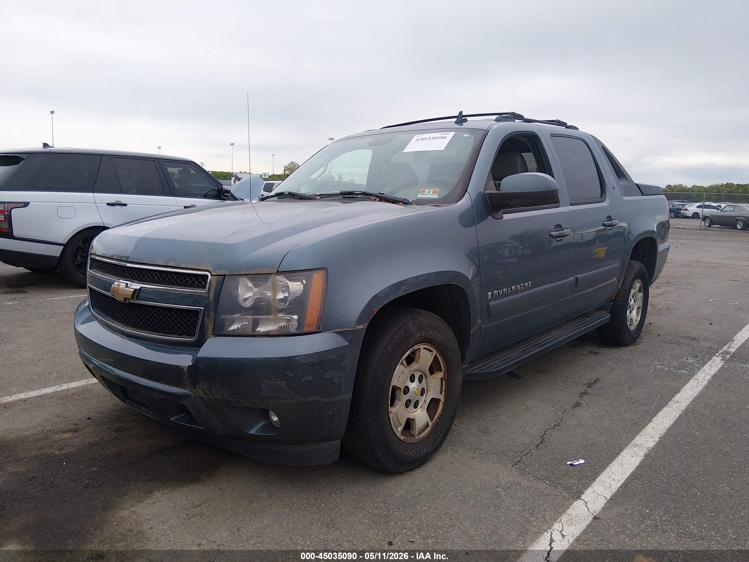 CHEVROLET AVALANCHE image 2