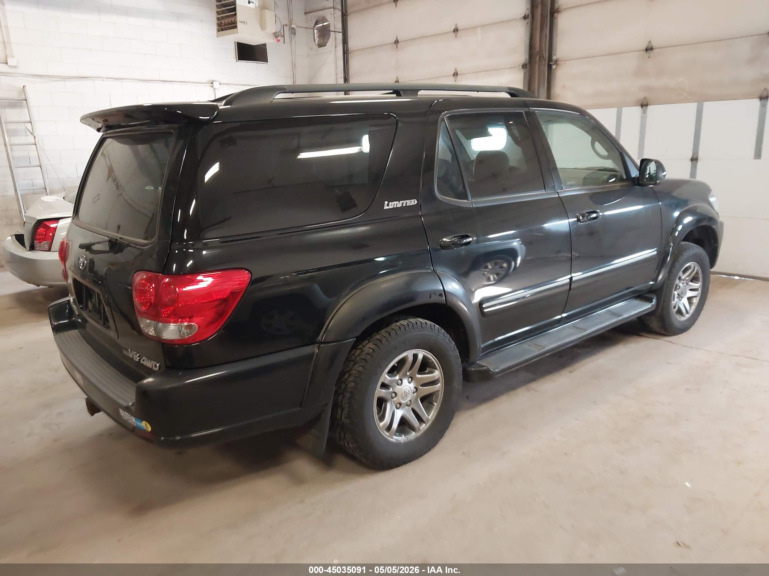 TOYOTA SEQUOIA image 4