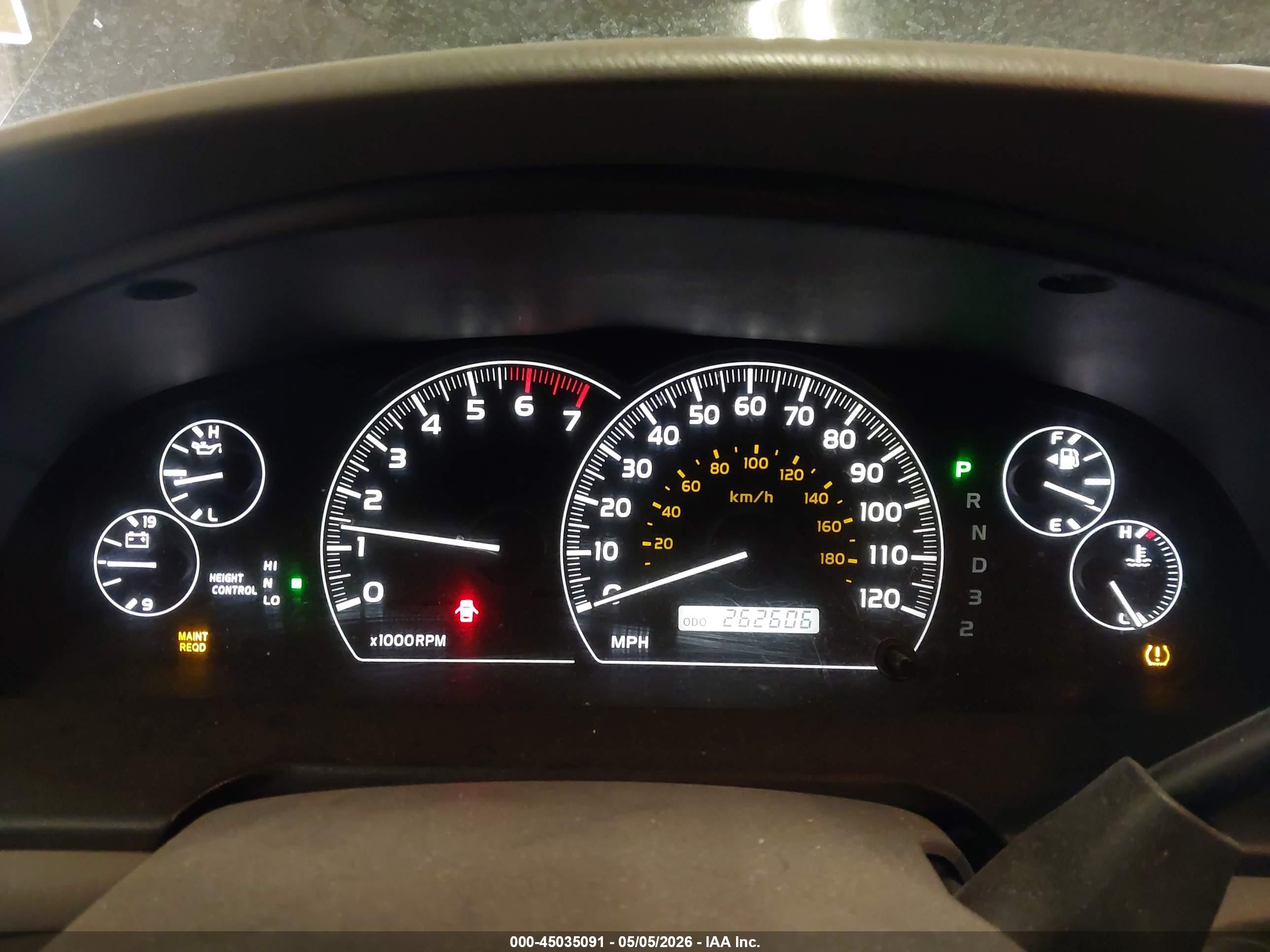 TOYOTA SEQUOIA image 7