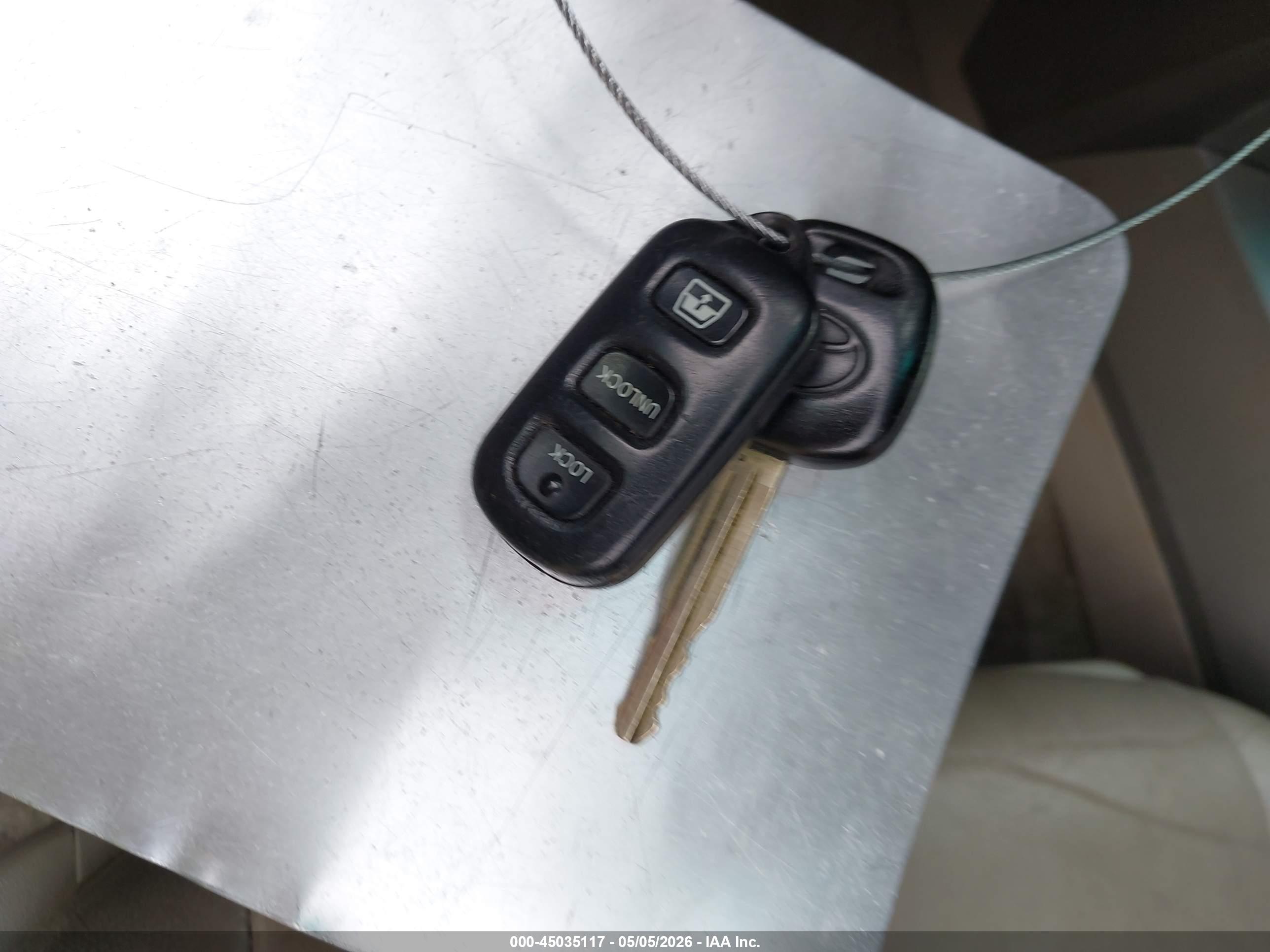TOYOTA 4RUNNER image 11