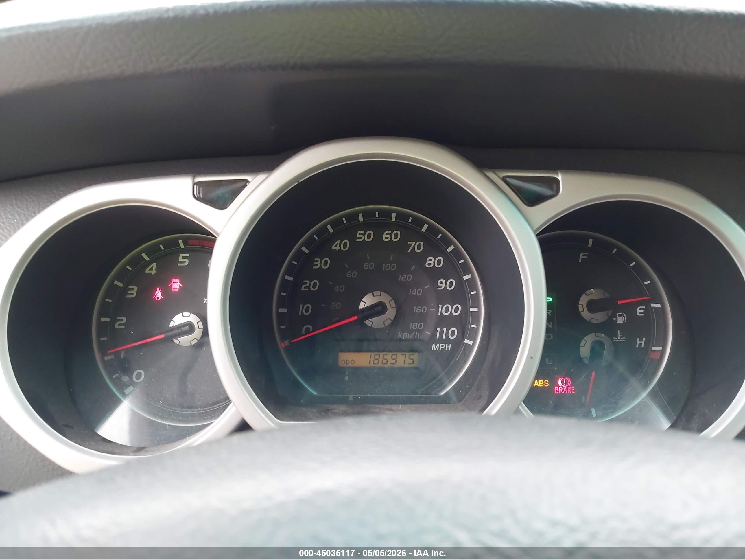 TOYOTA 4RUNNER image 7