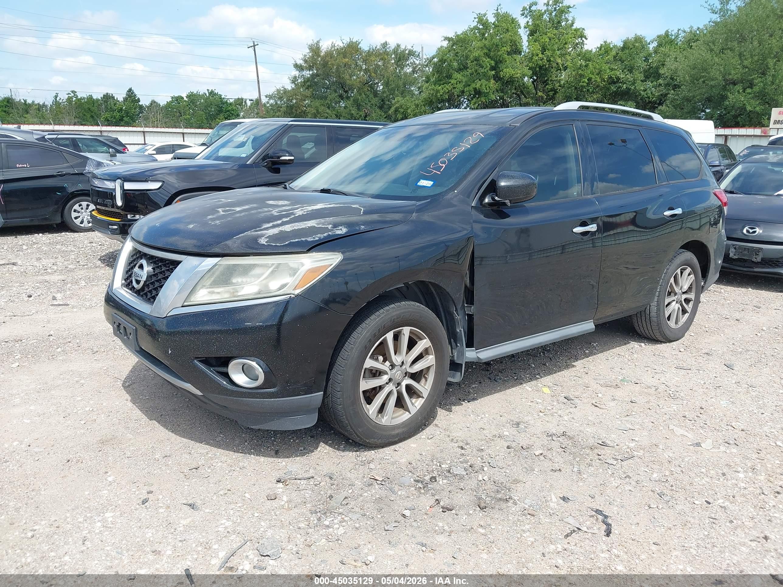 NISSAN PATHFINDER image 2