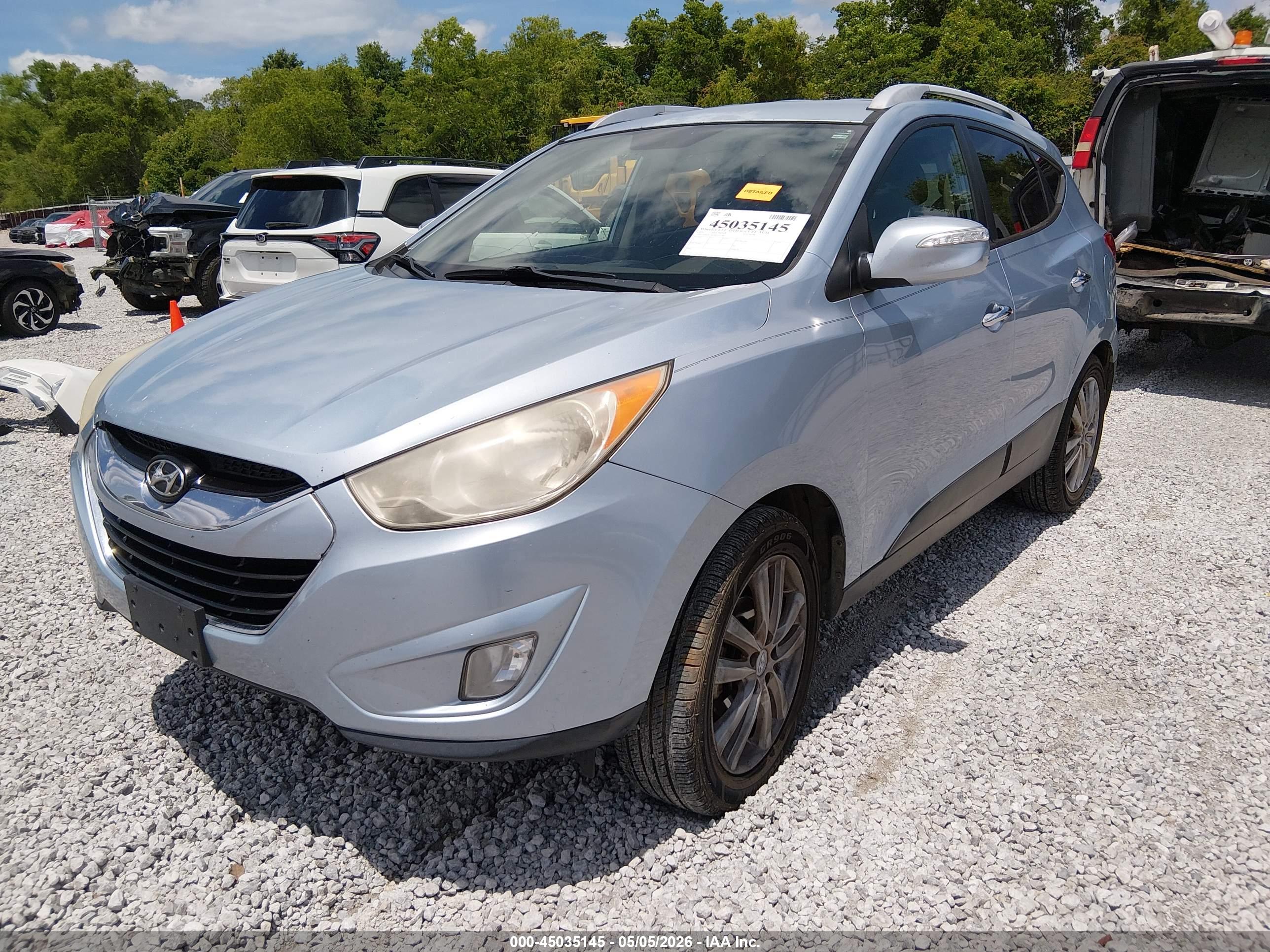 HYUNDAI TUCSON image 2