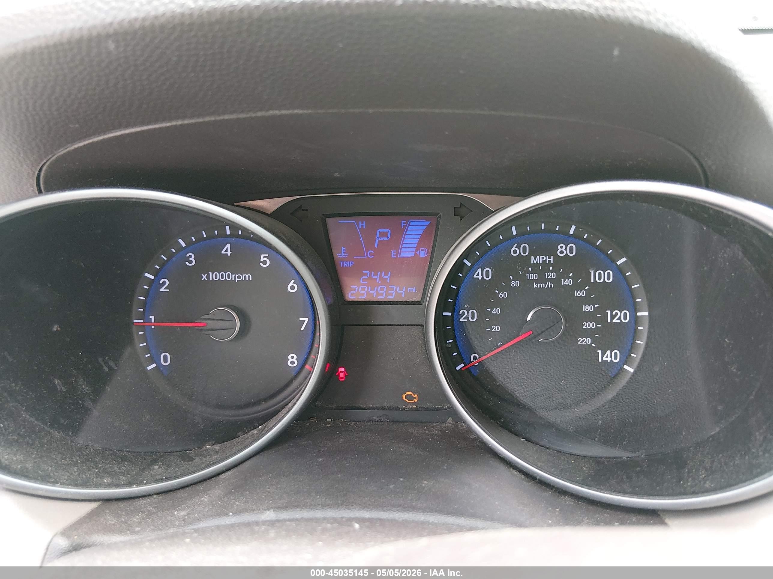 HYUNDAI TUCSON image 7