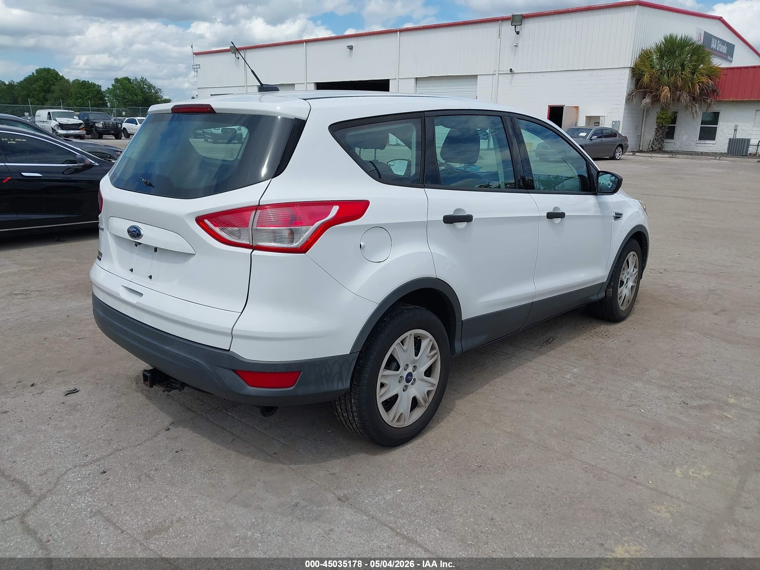 FORD ESCAPE image 4